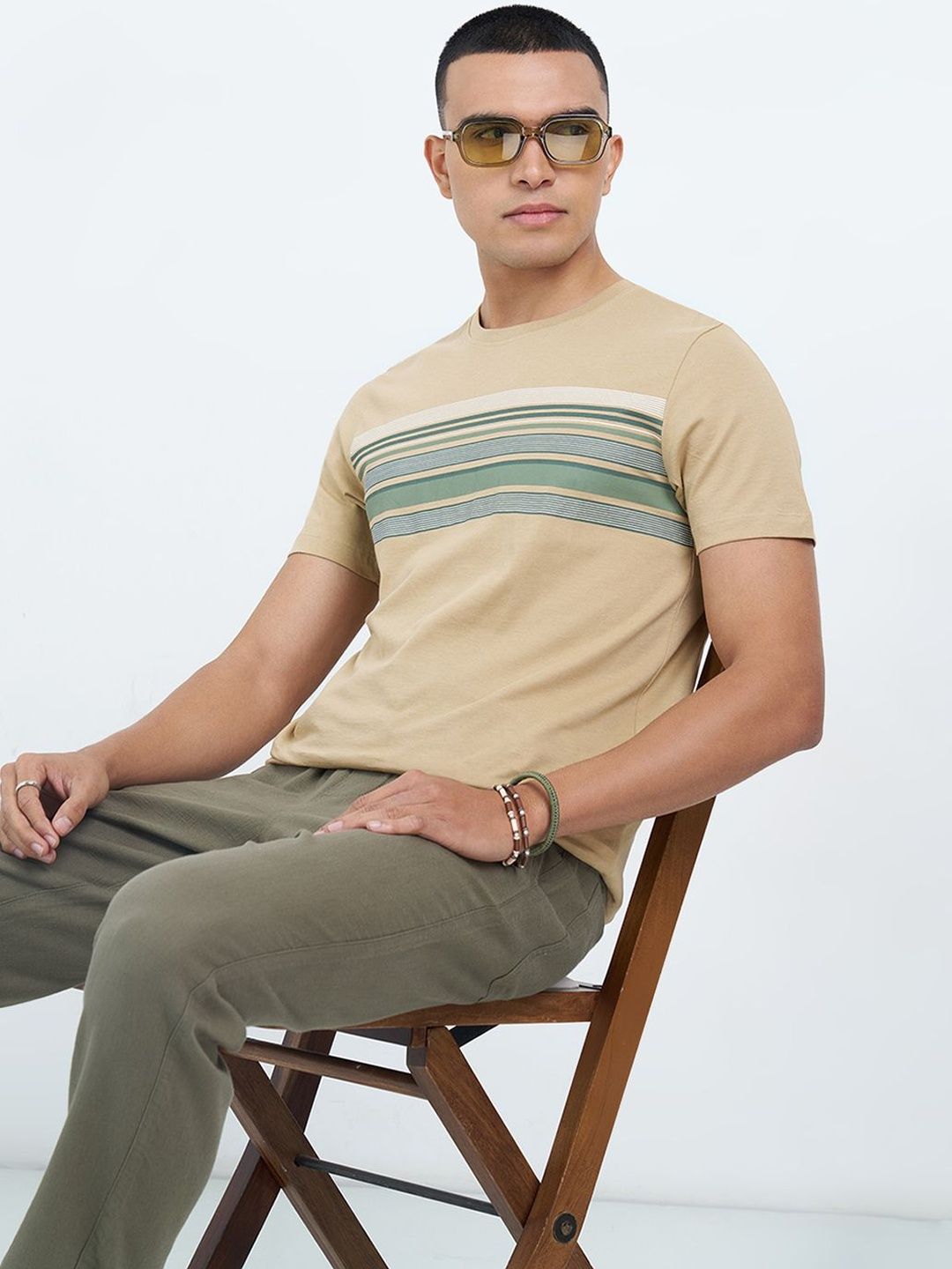 7 Alt by Pantaloons Men Striped Slim Fit T-shirt