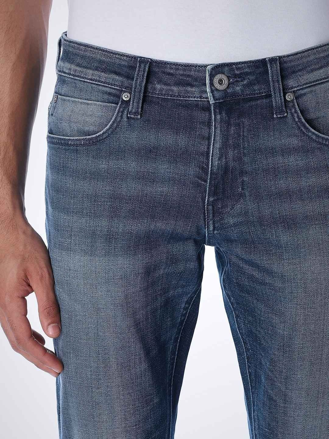 Regular Fit Low-Rise Light Fade Stretchable Jeans