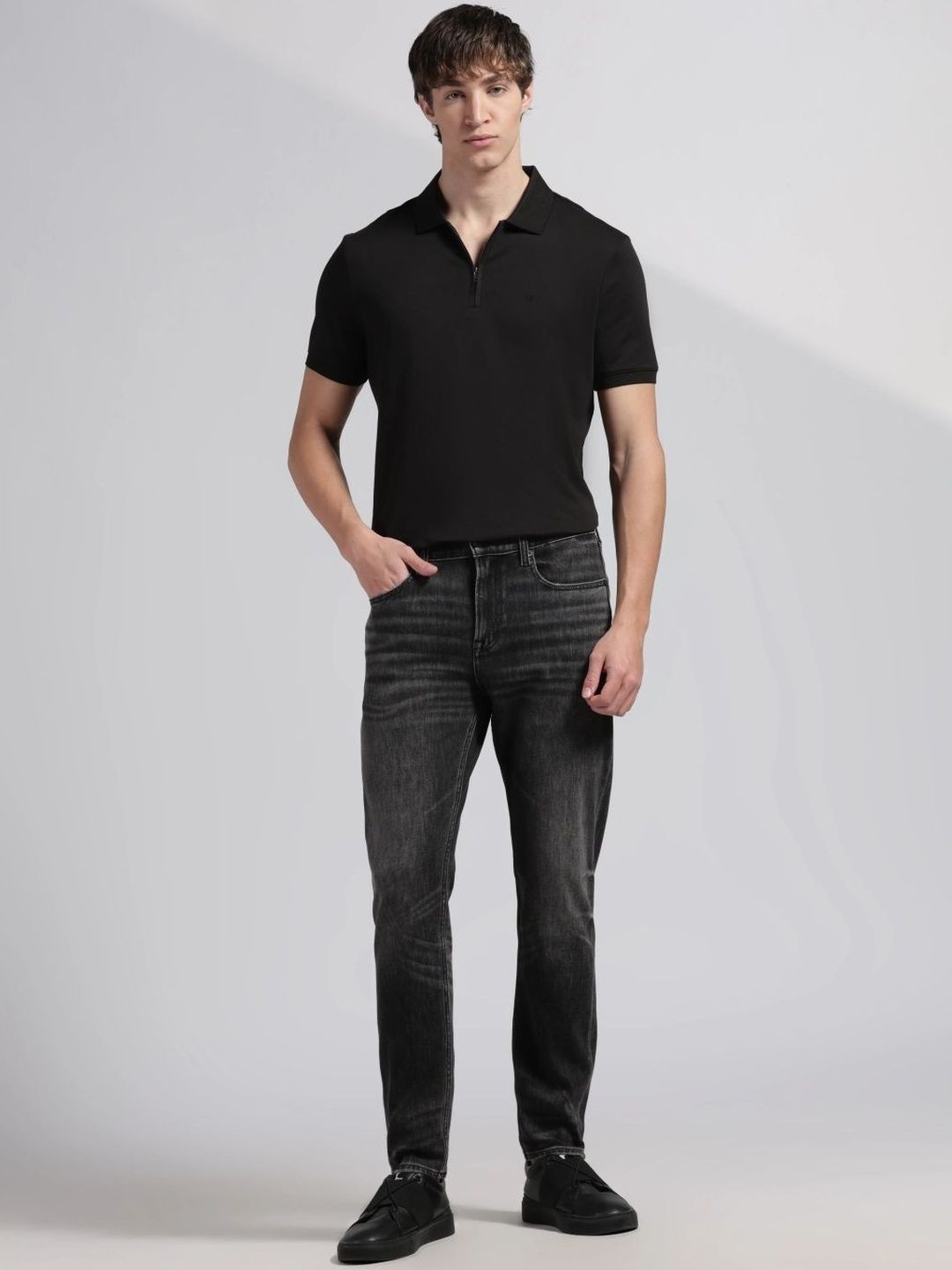 Calvin Klein Jeans Calvin Klein Jeans Men Slim Fit Mid-Rise Light Fade Jeans