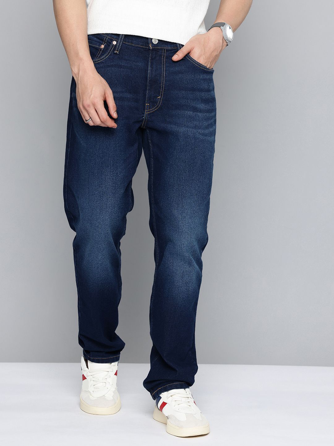 Levis Men 541 Athletic Tapered Light Fade Stretchable Jeans