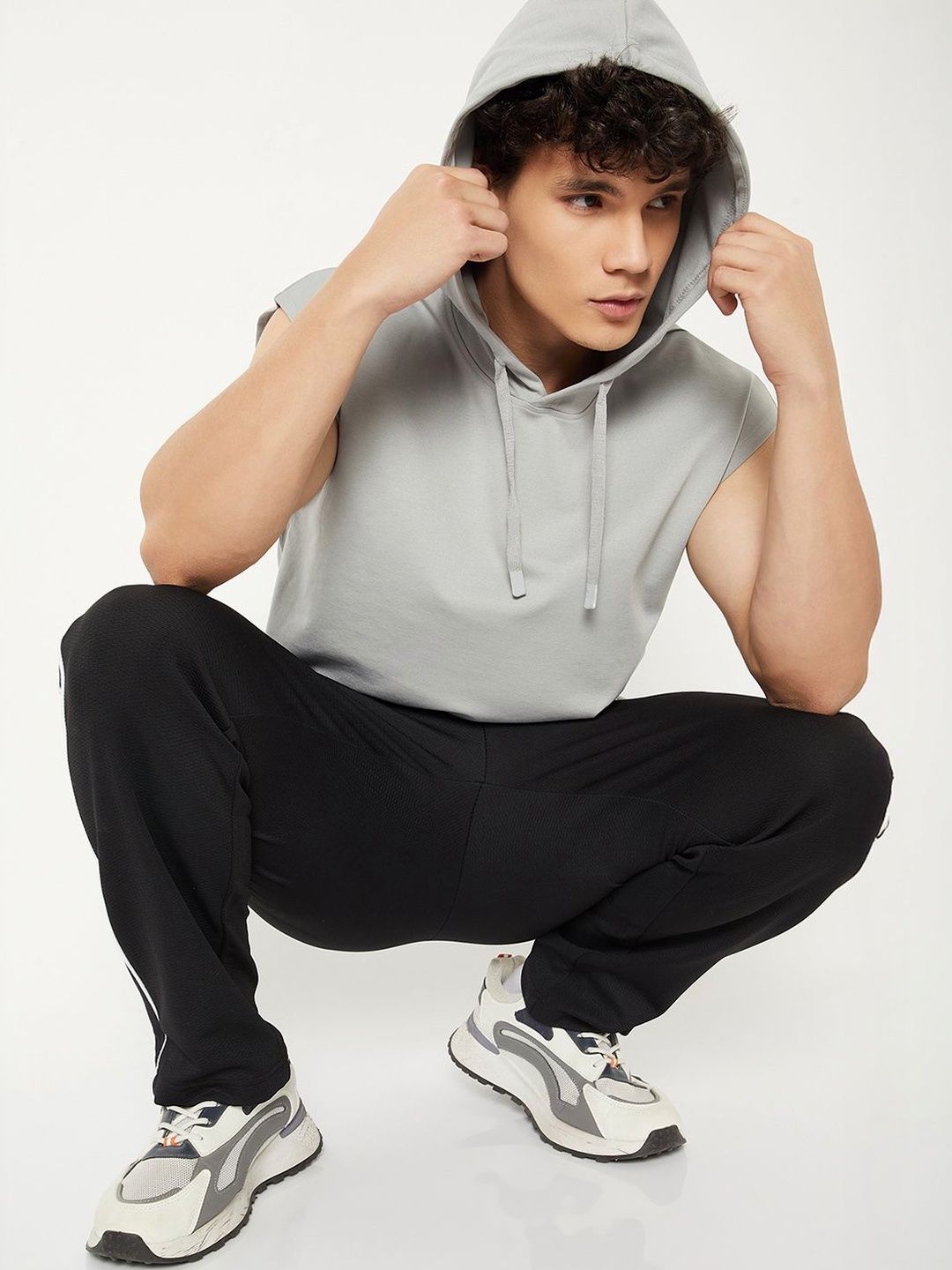 max Men Hooded Pockets T-shirt