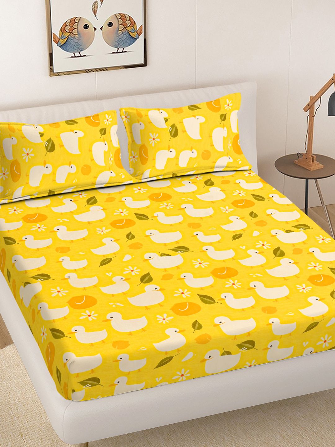 FABINALIV Yellow Cartoon Print Polycotton King Bedsheet with 2 Pillow Covers