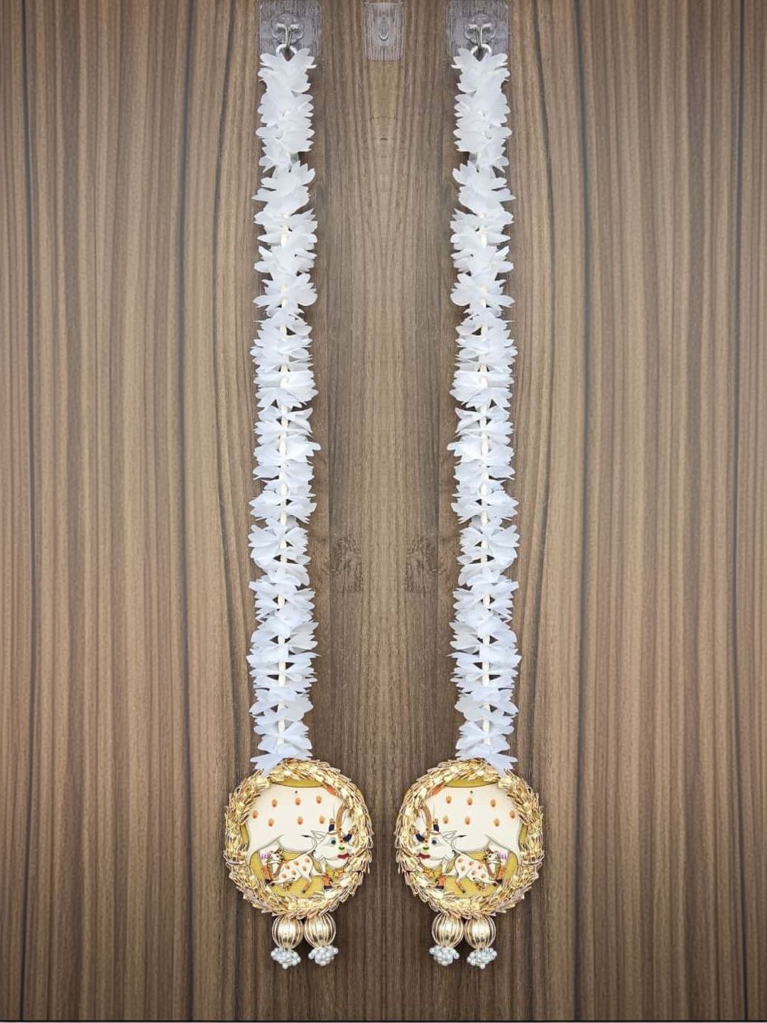 Nutts 2Pcs White & Yellow Textured Papergajra Garlands