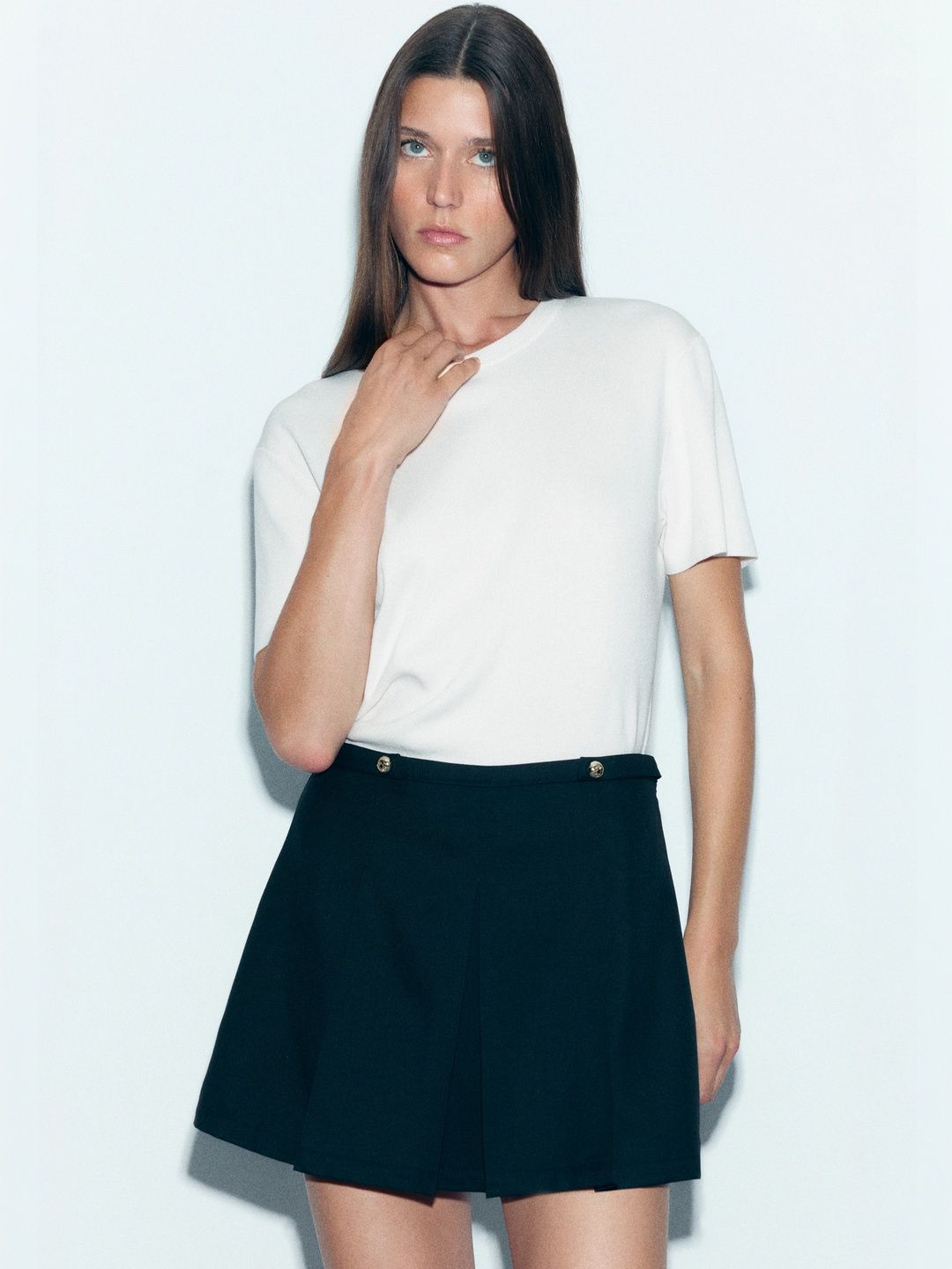 H&M Women Black Pleated Skort