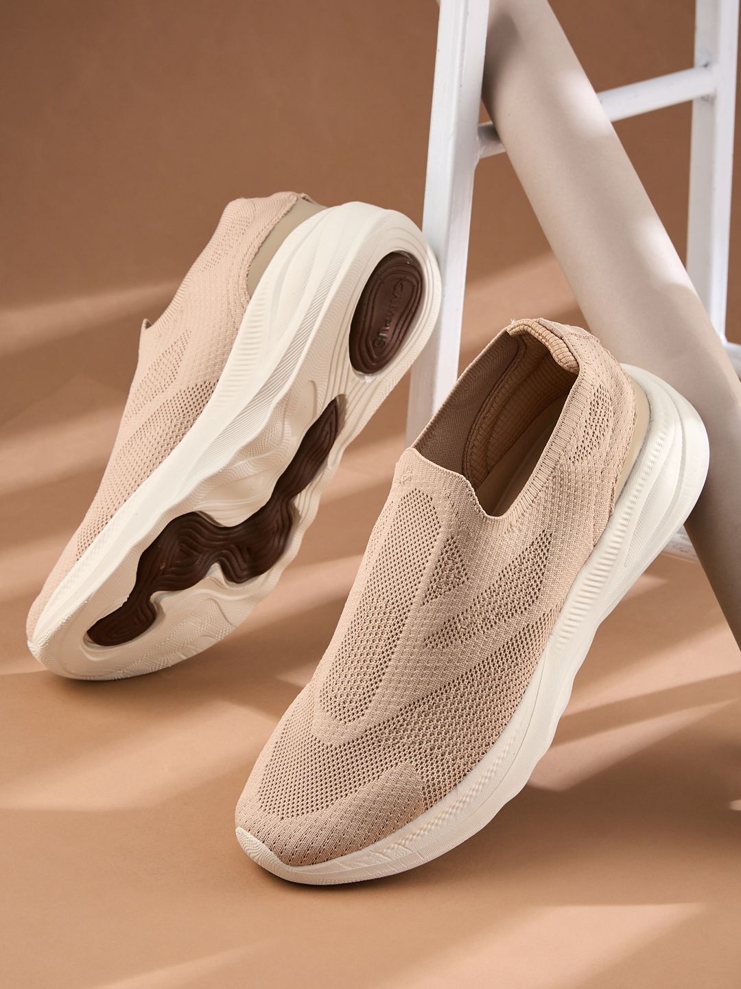 Campus JETRA Men Mesh Walking Non-Marking Shoes