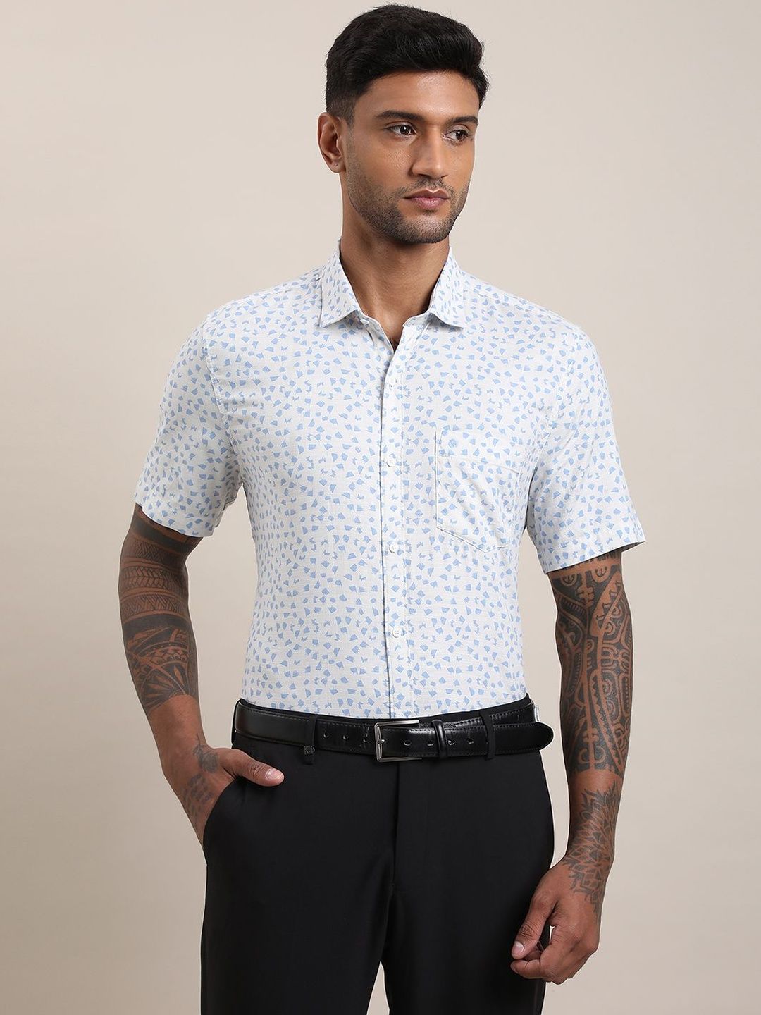 Turtle Men Relaxed Slim Fit Printed Casual Shirt