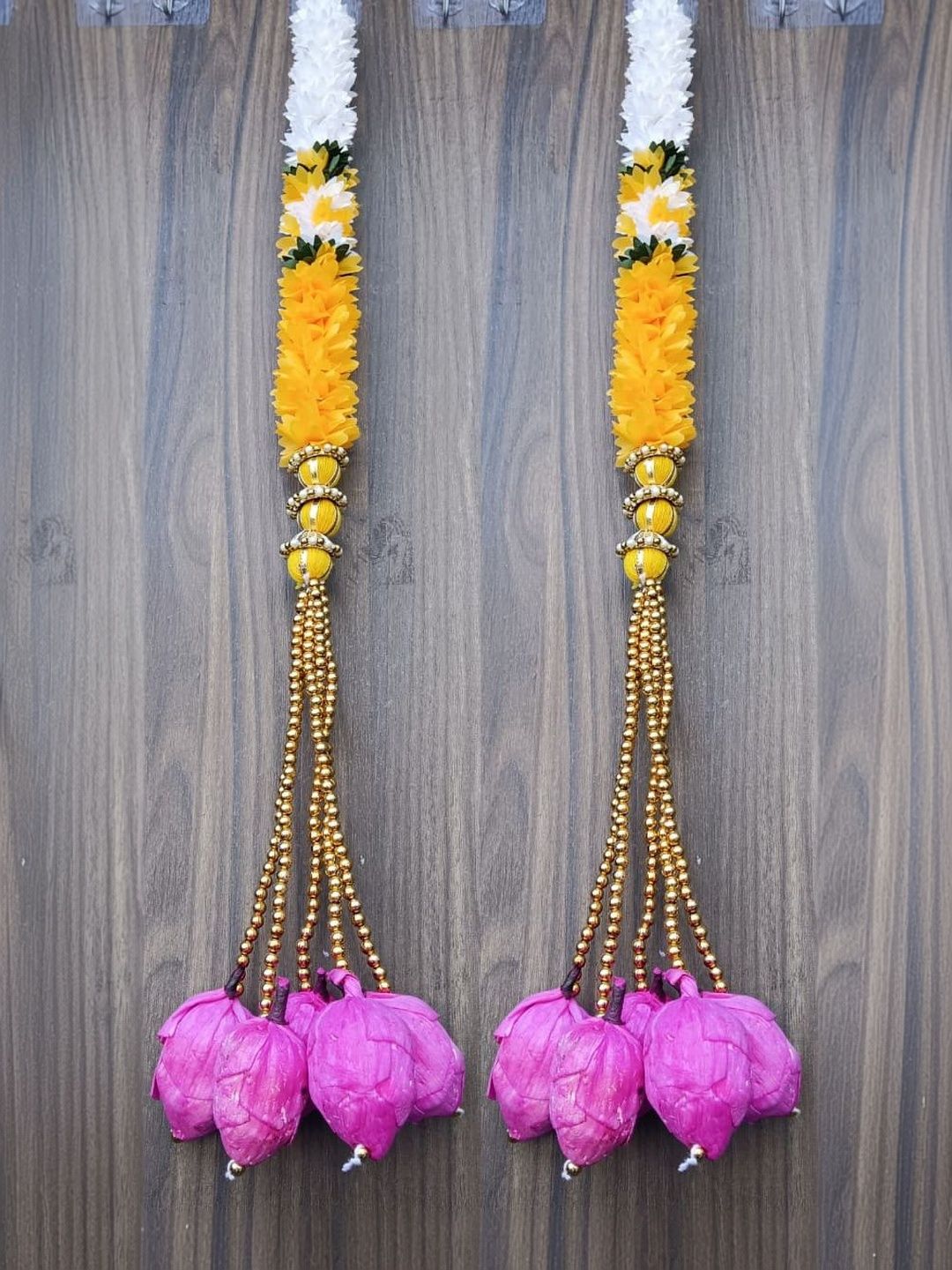 Nutts 2Pcs White & Yellow Textured Papergajra Garlands
