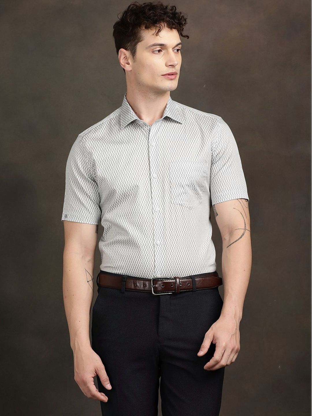 Turtle Men Standard Slim Fit Printed Casual Shirt