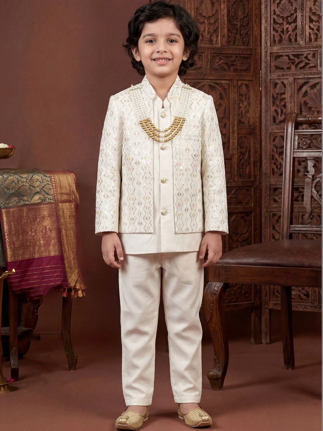 Sangria Boys Chevron Sequined Satin Mandarin Collar Sherwani Set with Jacket & Necklace