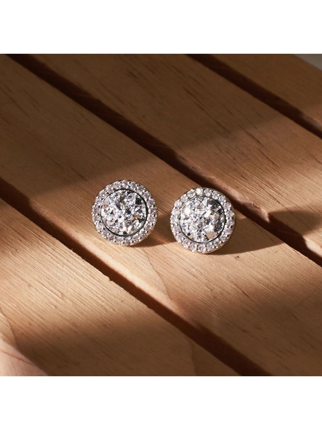 SALTY Men Contemporary Stone Studded Studs Earrings