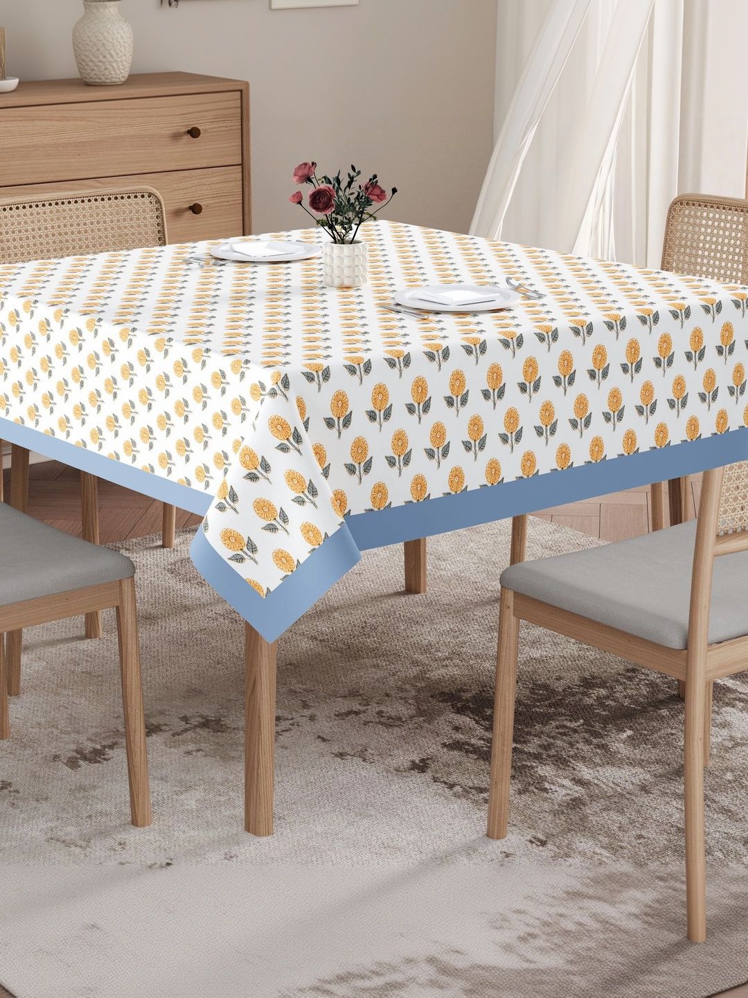 Texstylers Texstylers Gold-Toned Floral Cotton 4-Seater Table Cover