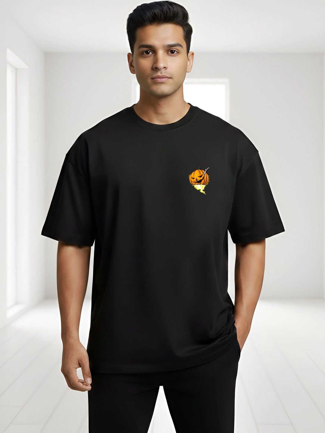 Black Pigeon Black Graphic Pumpkin Oversized T-shirt