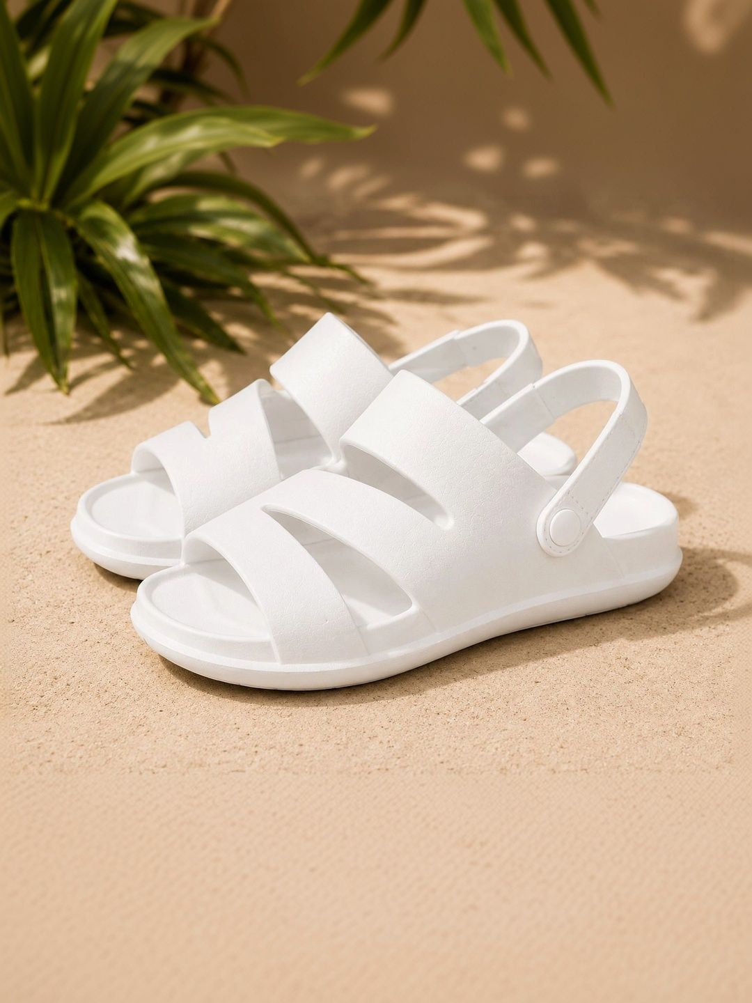 Roadster Men Comfort Sandals