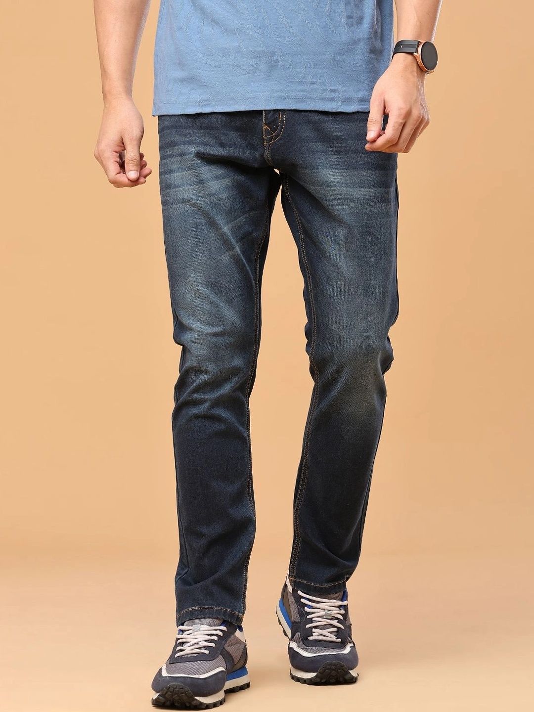 V-Mart V-Mart Men Regular Fit Mid-Rise Low Distress Cotton Jeans
