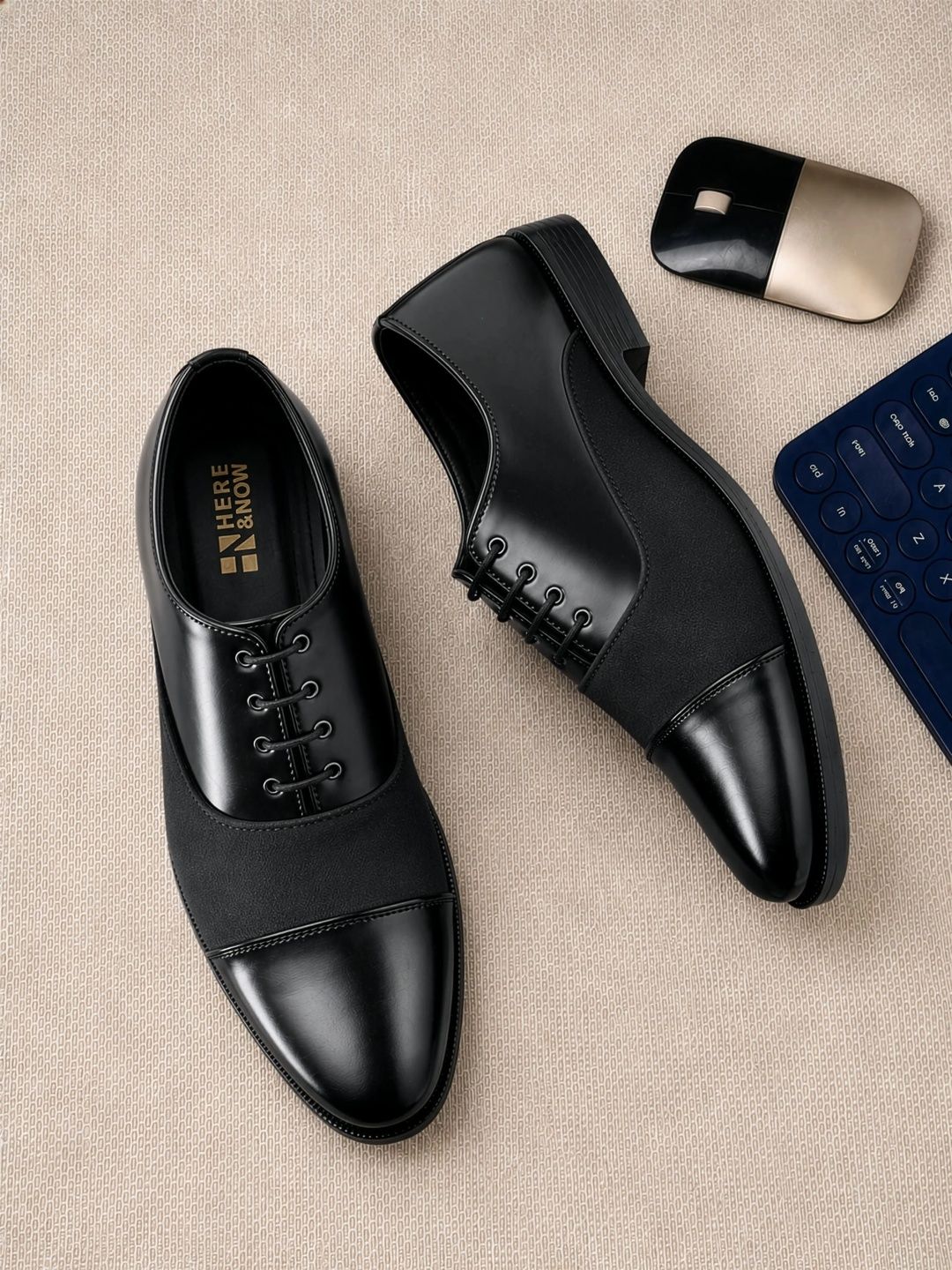 HERE&NOW Men Textured Pointed Toe Lace-Ups Formal Oxfords