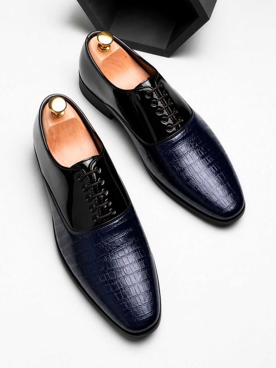 HERE&NOW Men Textured Pointed Toe Lace-Ups Formal Oxfords