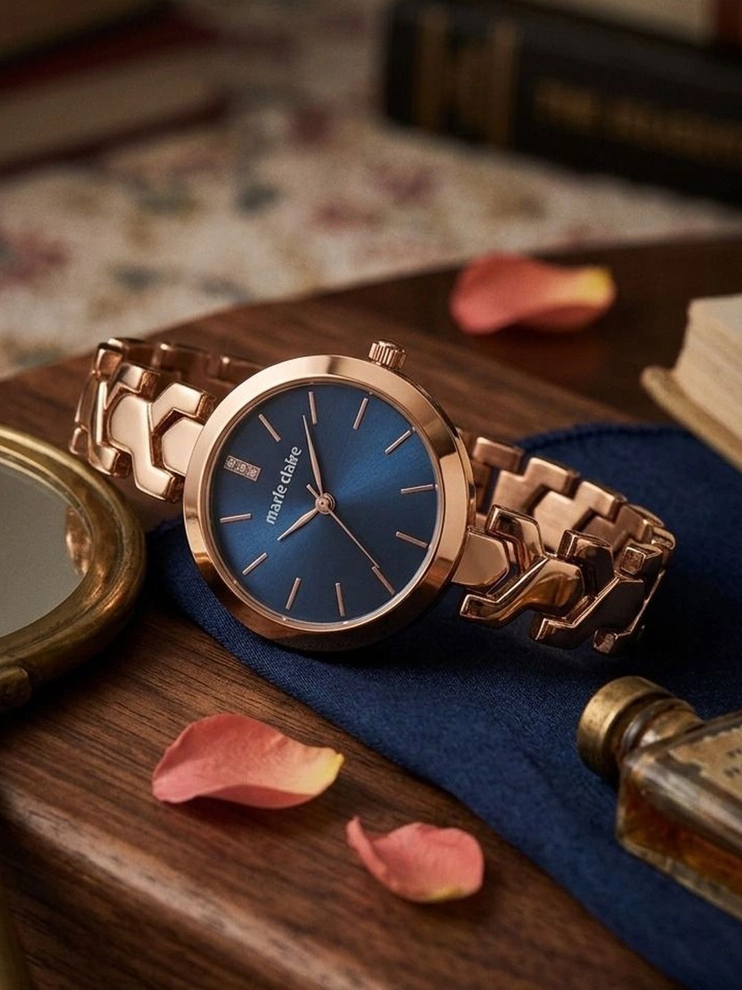 Marie Claire Marie Claire Women Brass Dial & Bracelet Style Straps Analogue Watch MC-SG26-7A