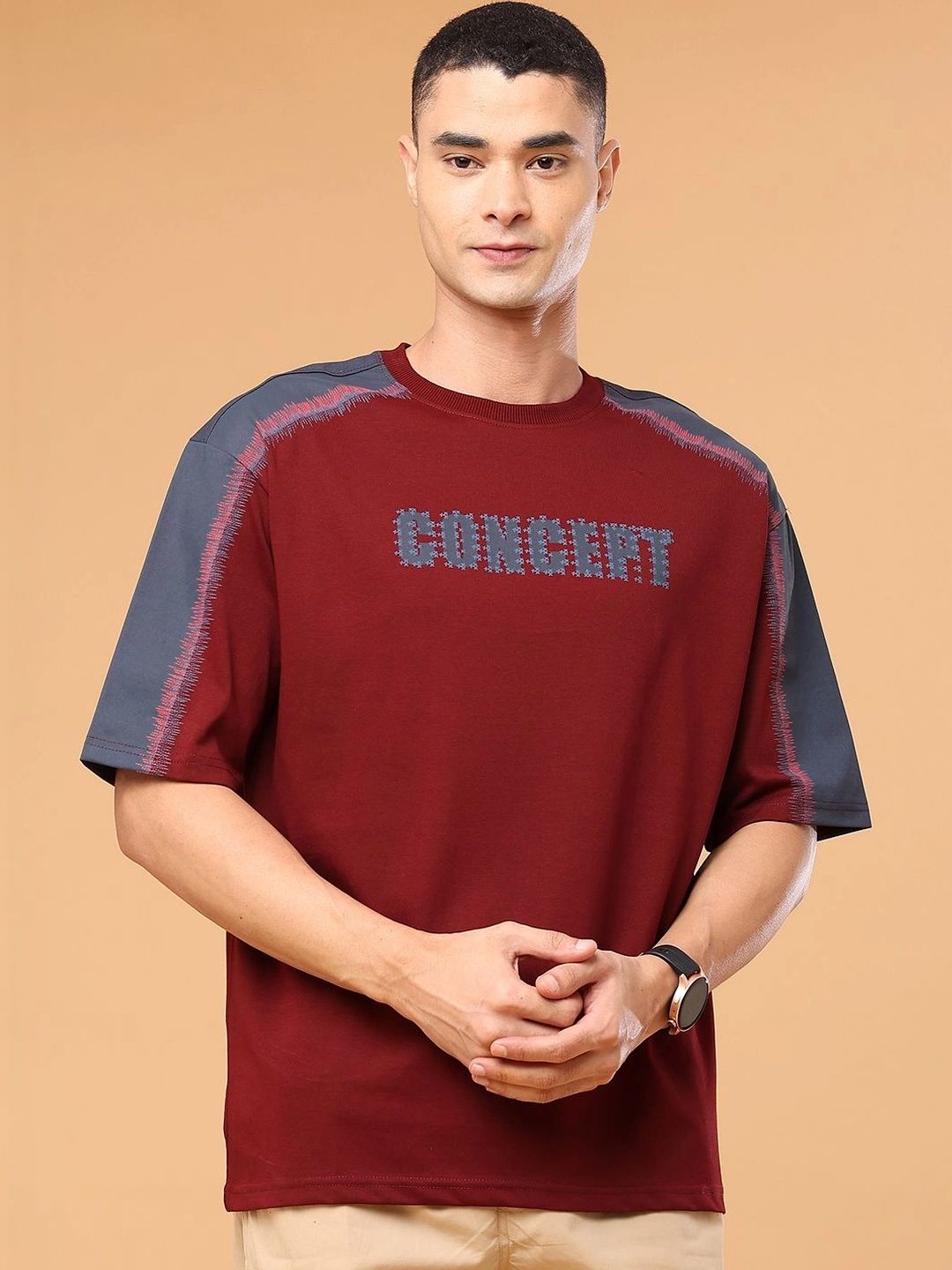 V-Mart Men Typography Colourblocked T-shirt