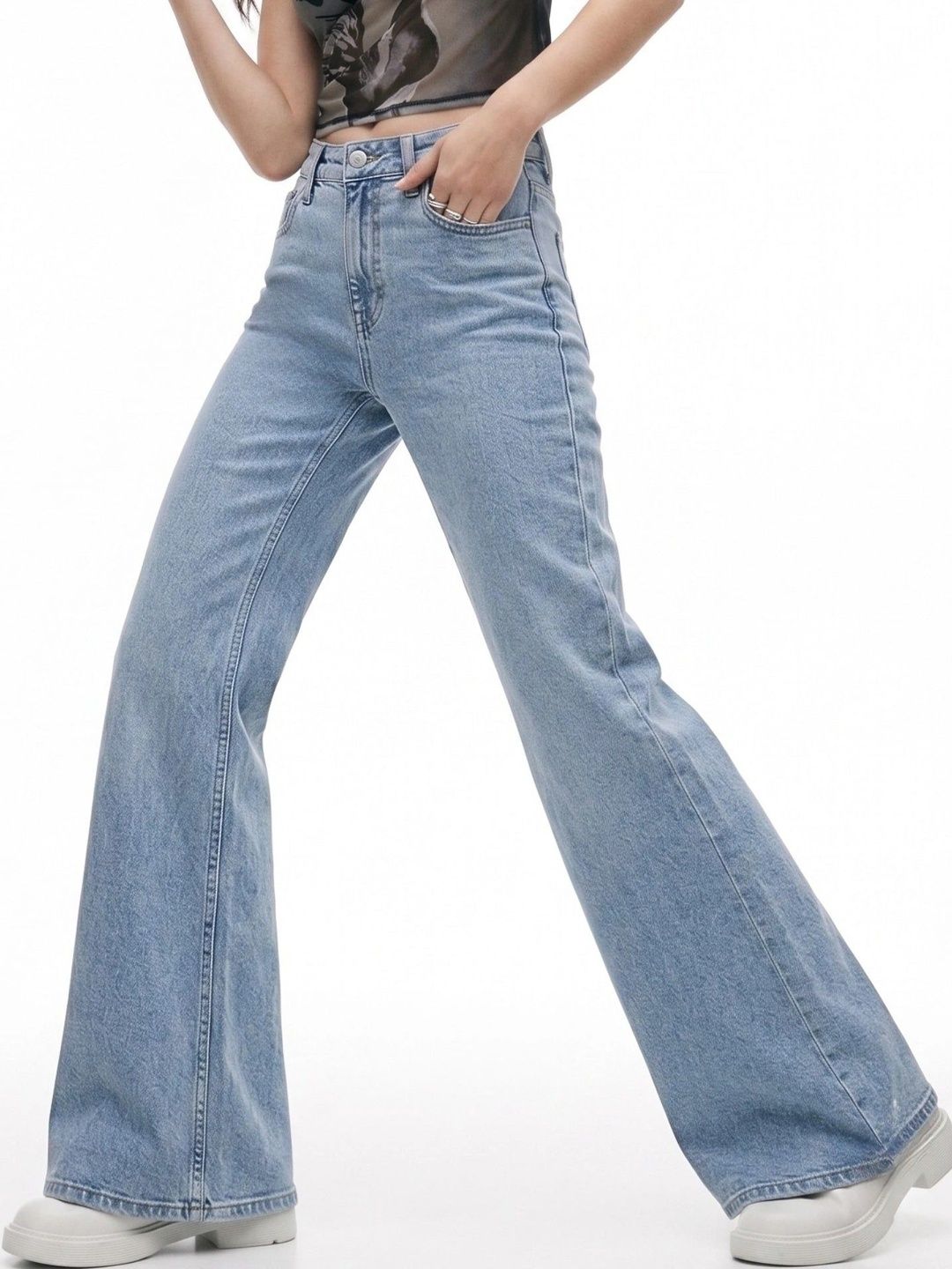 Outzidr Women Flared Mid-Rise Jeans