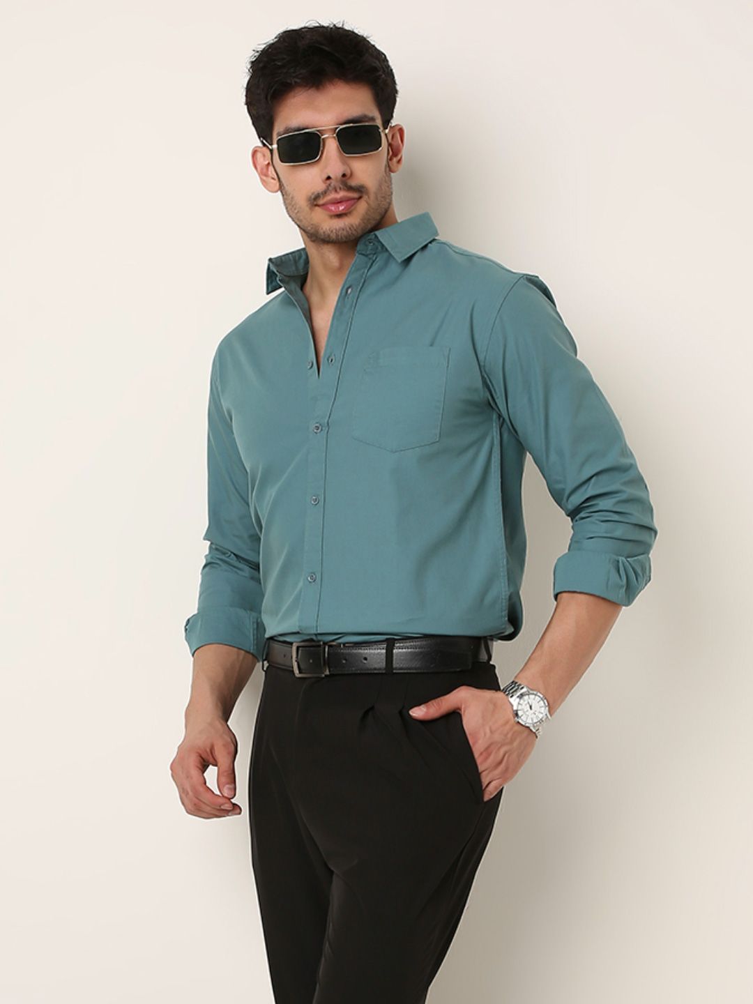 Blnk Men Relaxed Fit Solid Spread Collar Cotton Casual Shirt