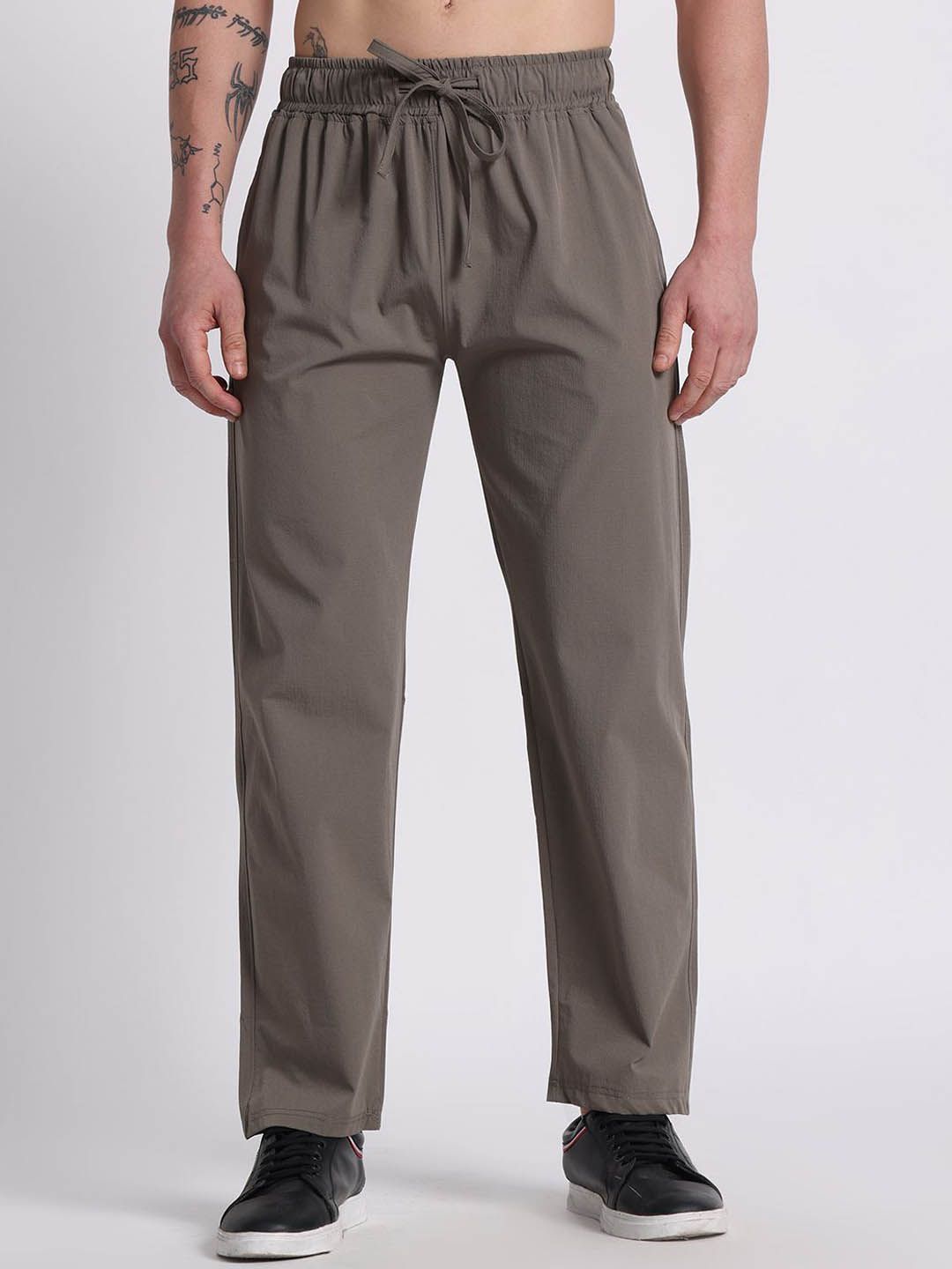 Jibumi Men Mid-Rise Easy Wash Trousers