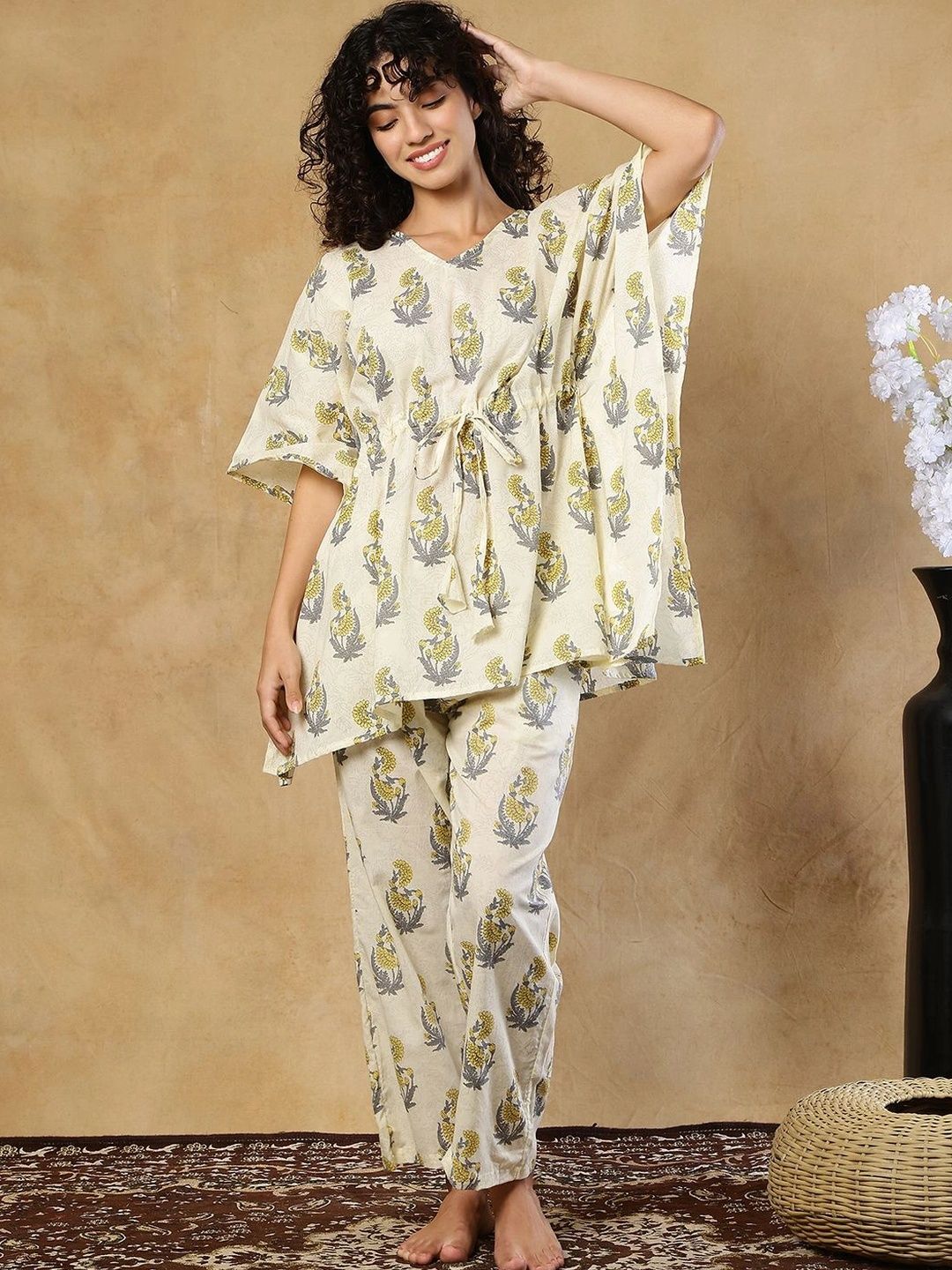 TAG 7 PLUS Women Printed Night suit
