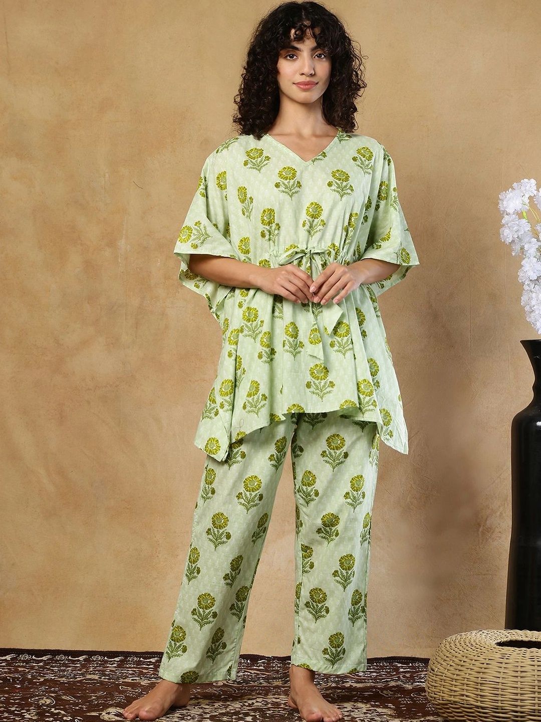 TAG 7 PLUS Women Printed Night suit