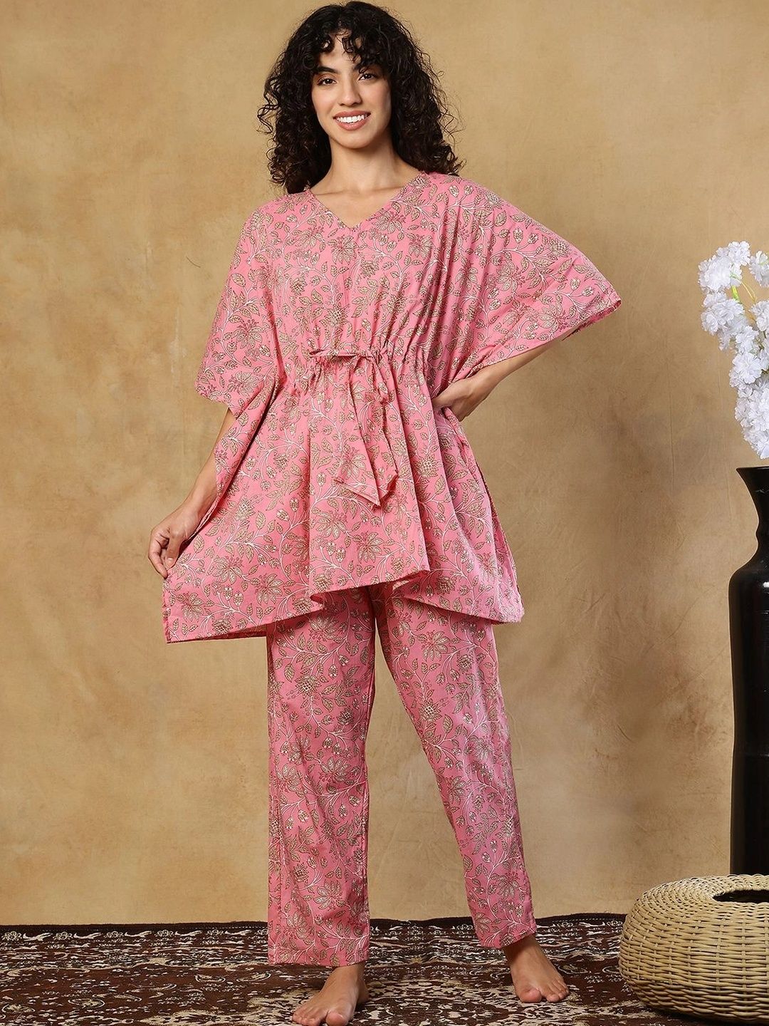 TAG 7 PLUS Women Printed Night suit