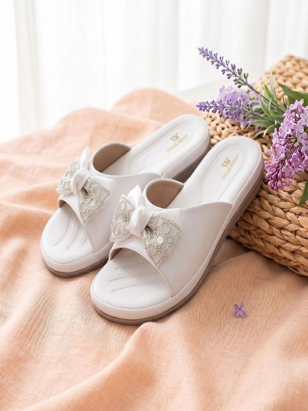 WALK SHOES WALK SHOES Women PU Comfort Sandals