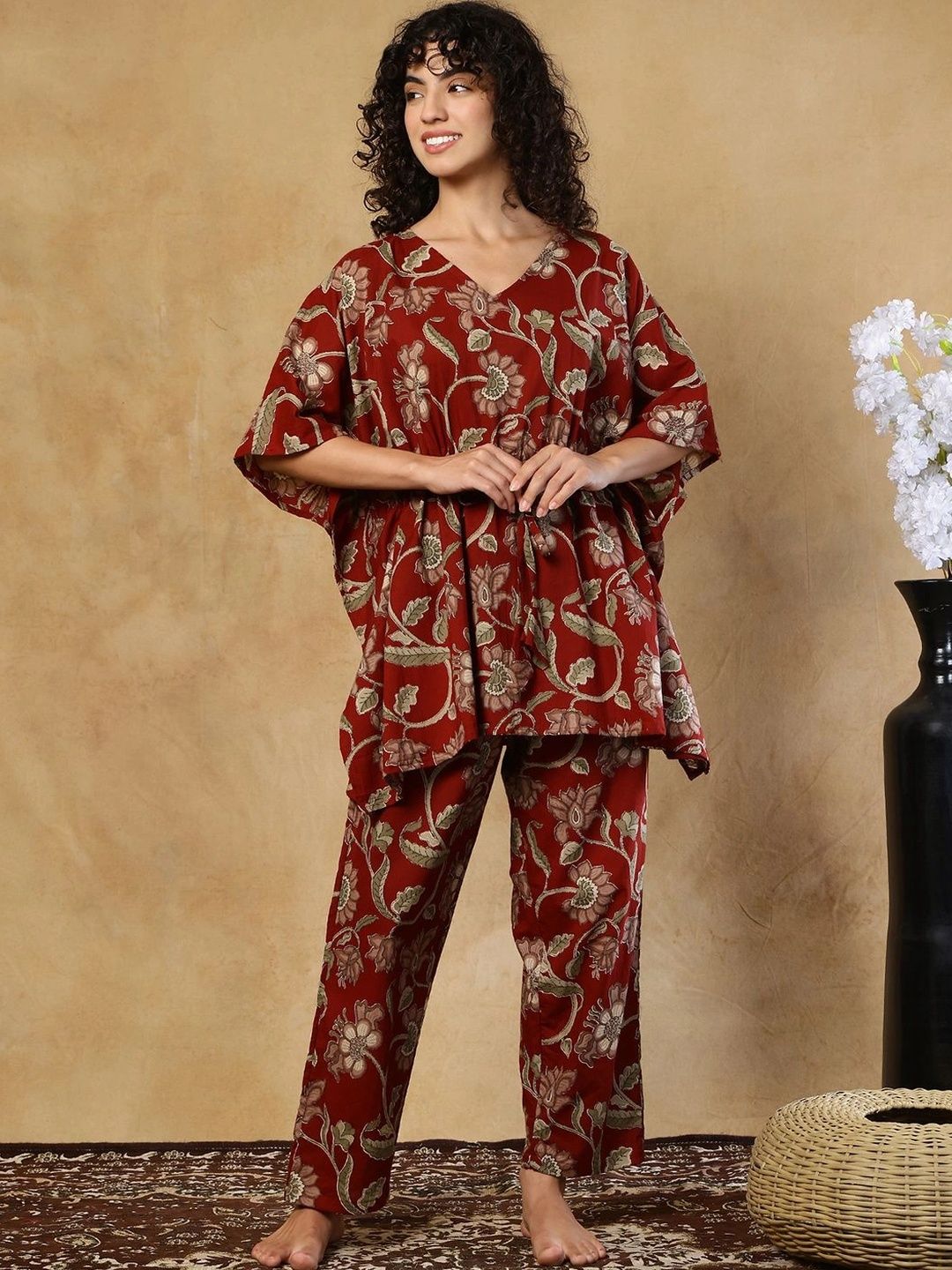 TAG 7 PLUS Women Printed Night suit