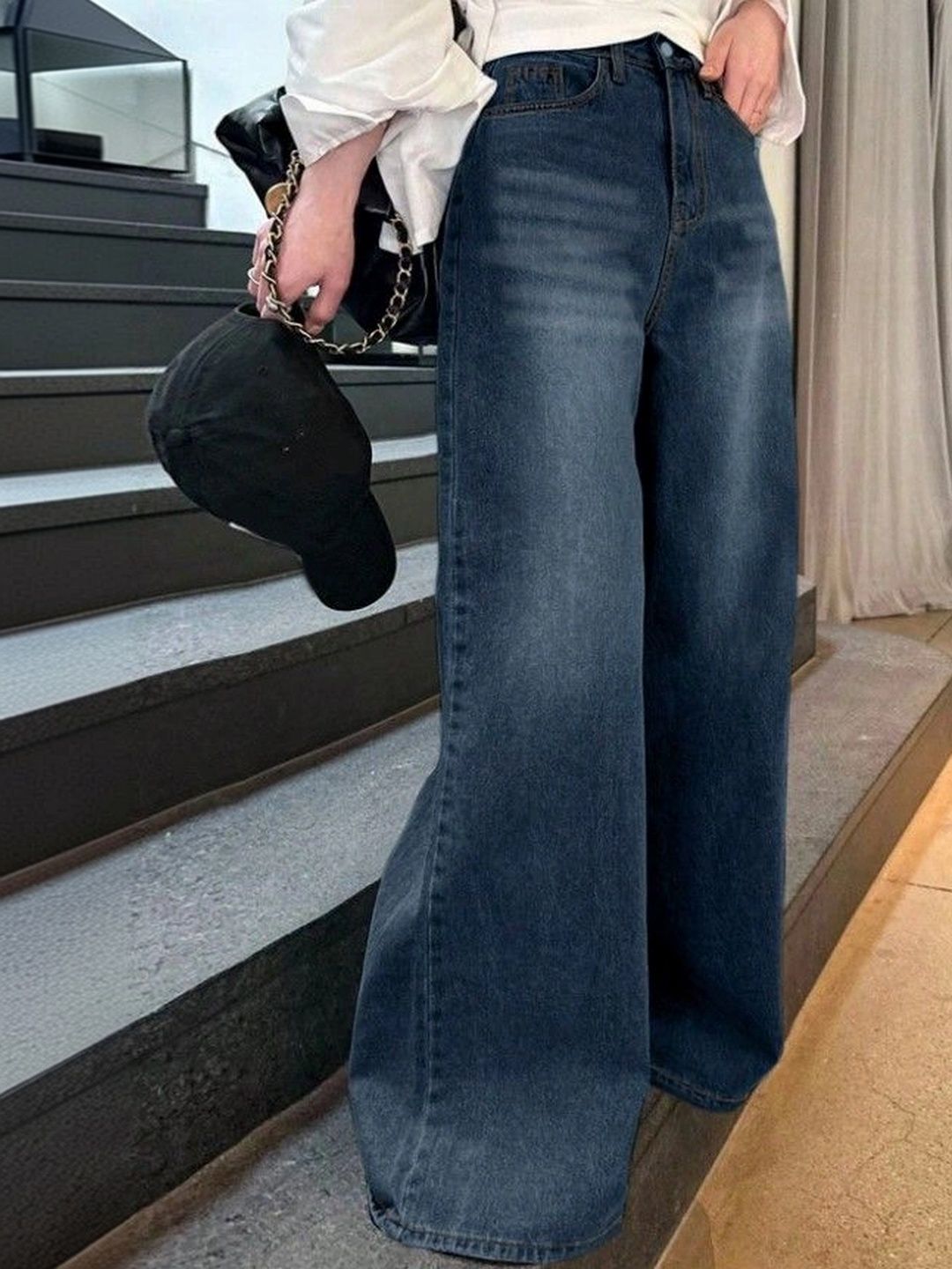 Mast & Harbour Women High-Rise Light Fade Jeans