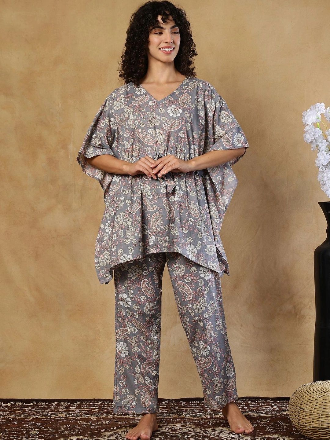 TAG 7 PLUS Women Printed Night suit