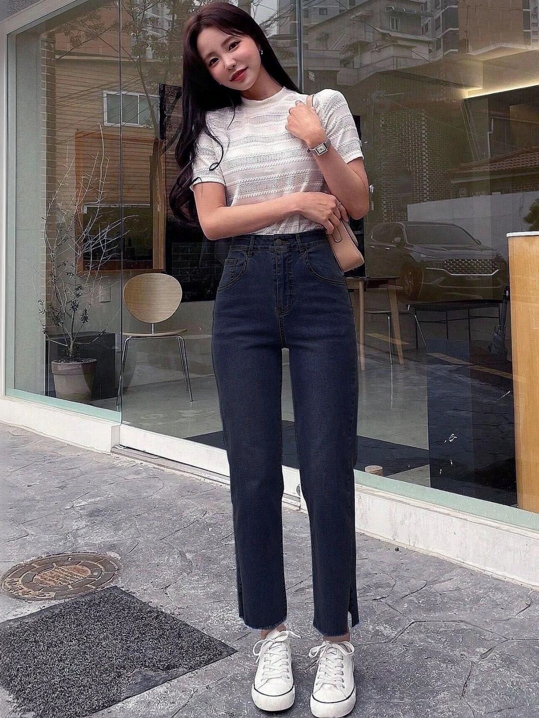 GIRL CNTRL Women Comfort Relaxed Fit High-Rise Low Distress Light Fade Stretchable Jeans