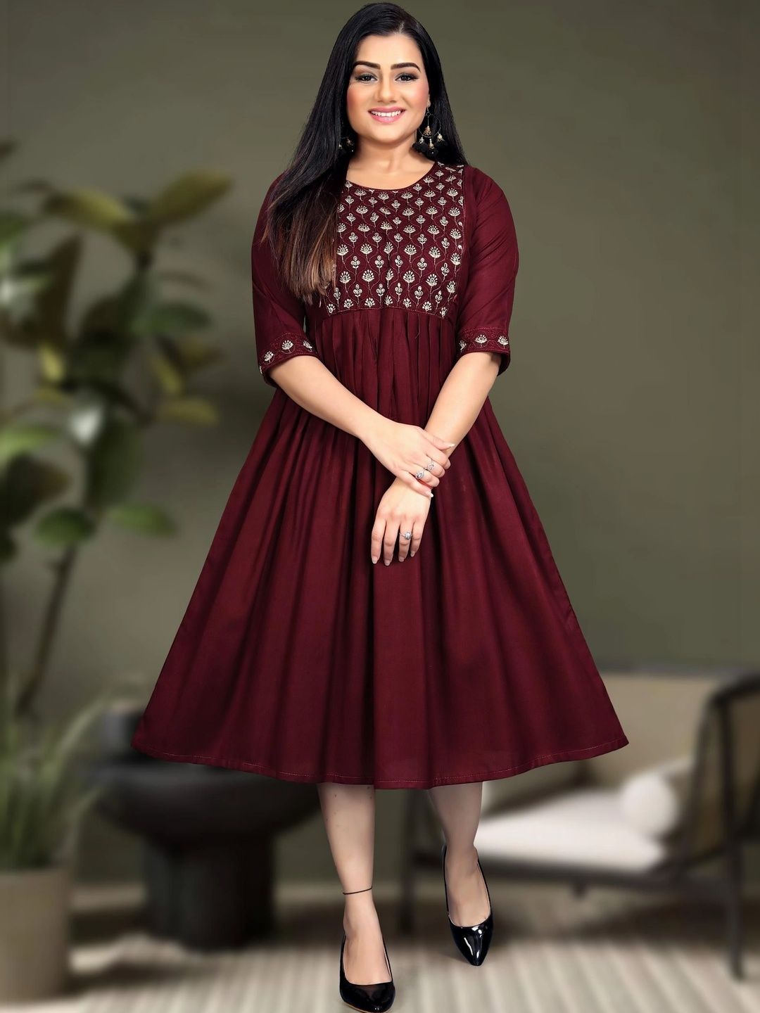 Kalavritta Ethnic Motifs Embroidered Maternity A-Line Dress