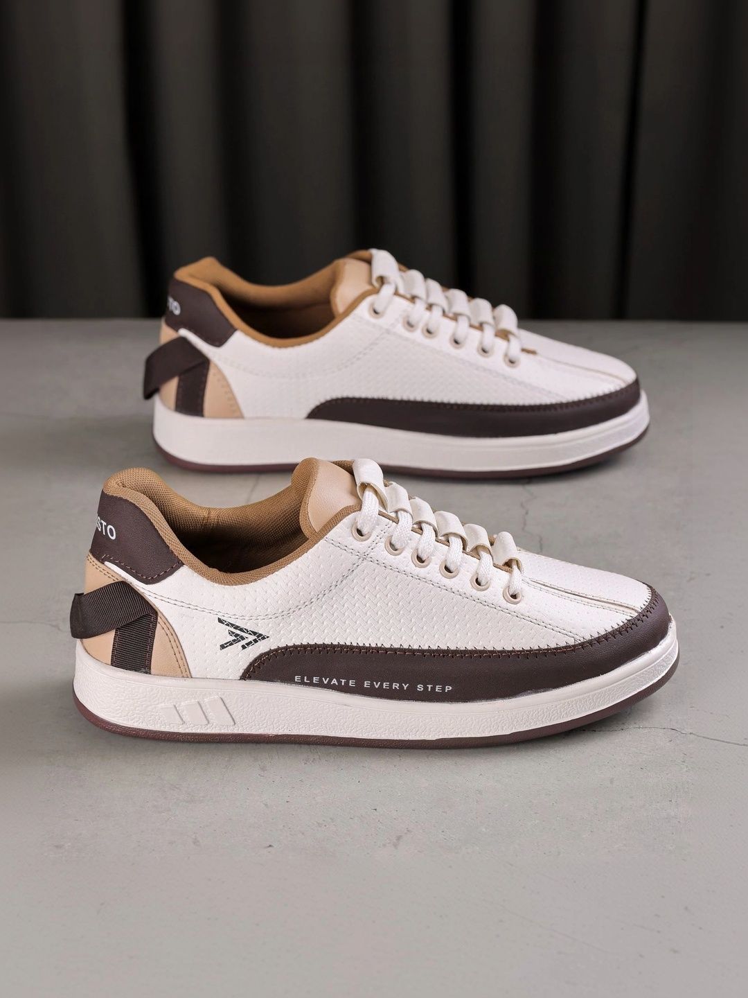 Aeristo Aeristo Men Sneakers