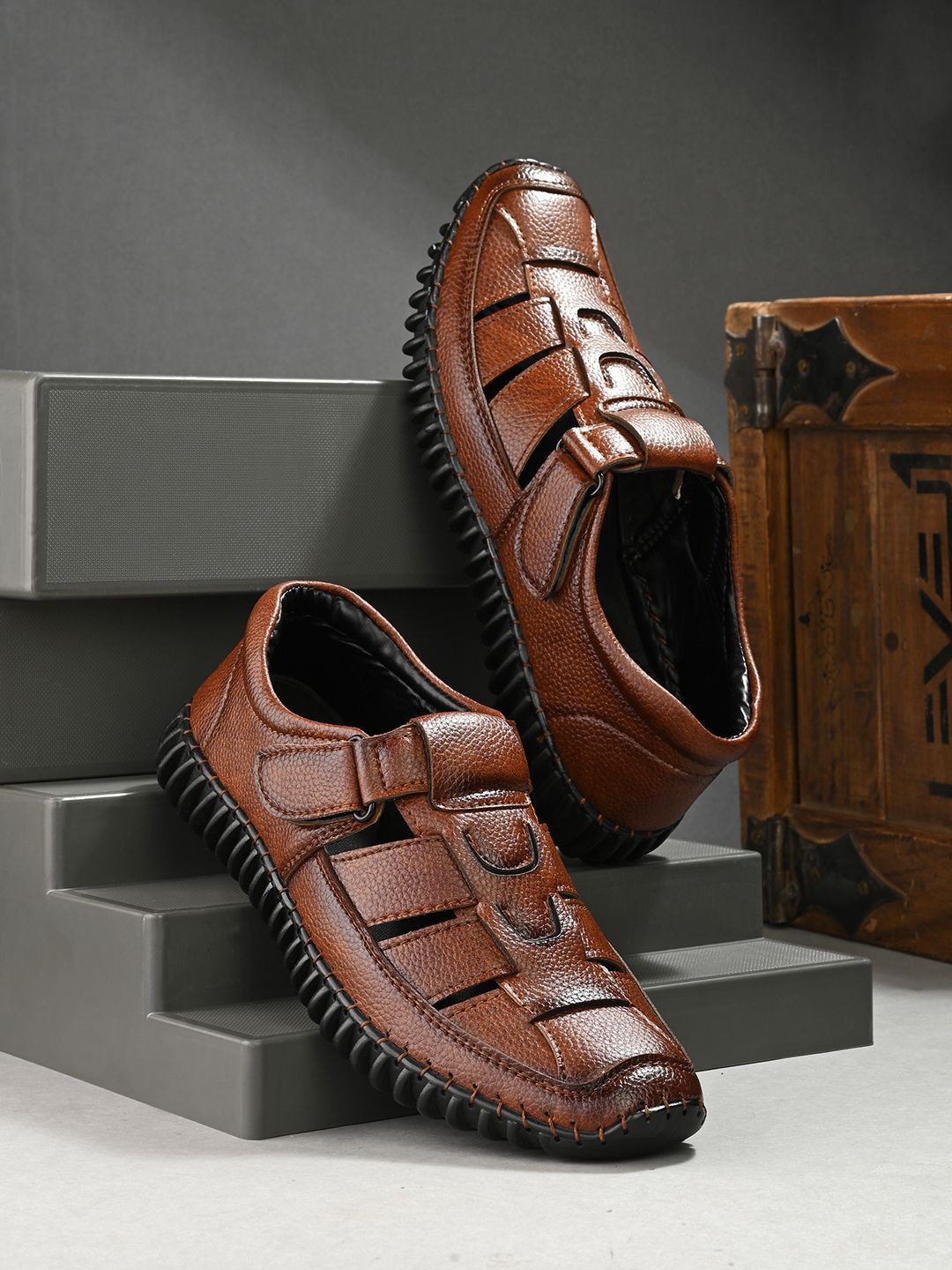 Anouk Men Fisherman Sandals