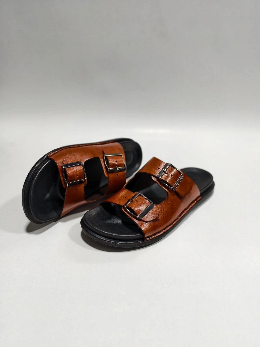 CRAFTAHOLIC Men Sliders