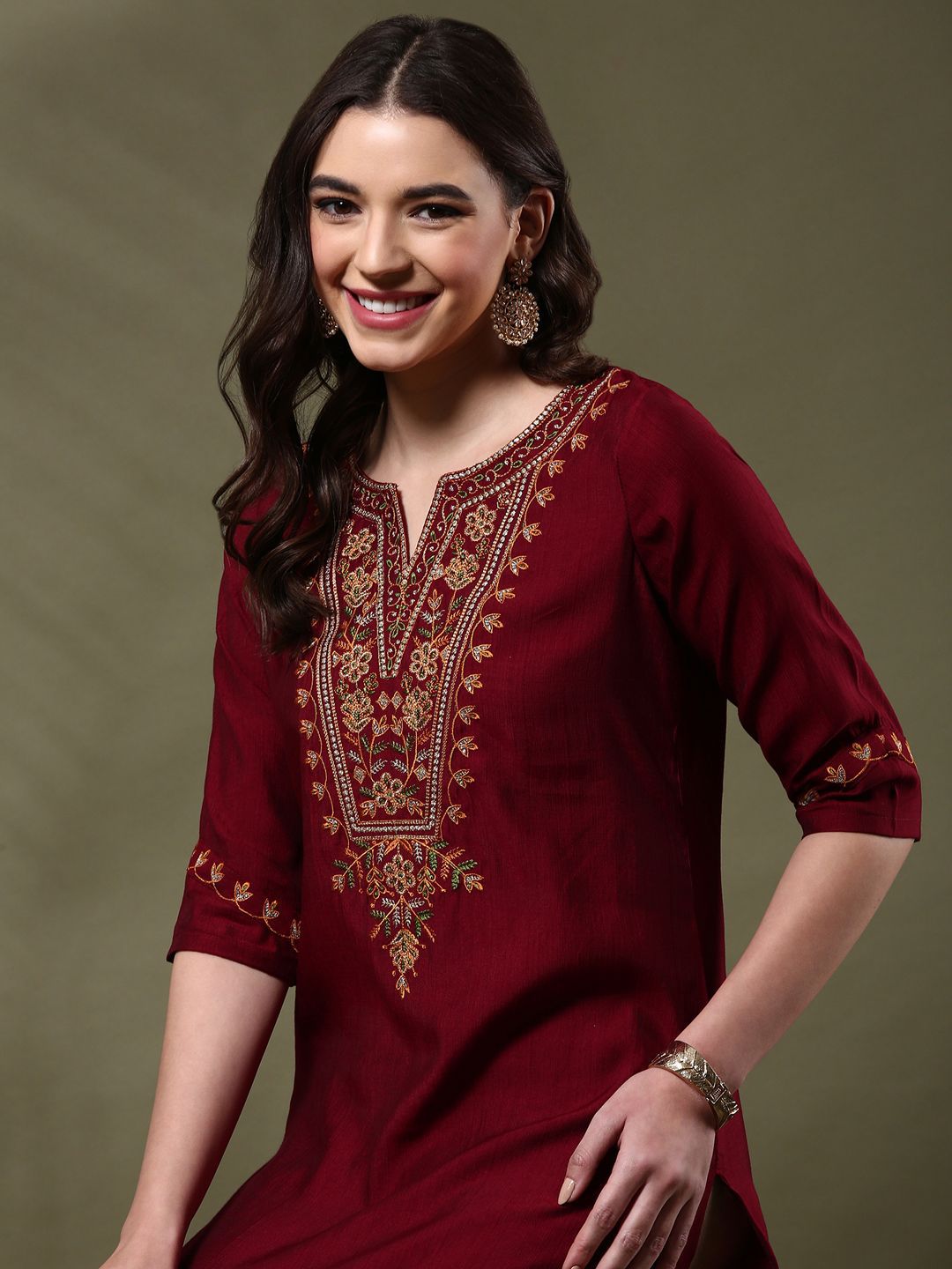 Anouk Women Floral Embroidered Flared Sleeves Thread Work Kurta