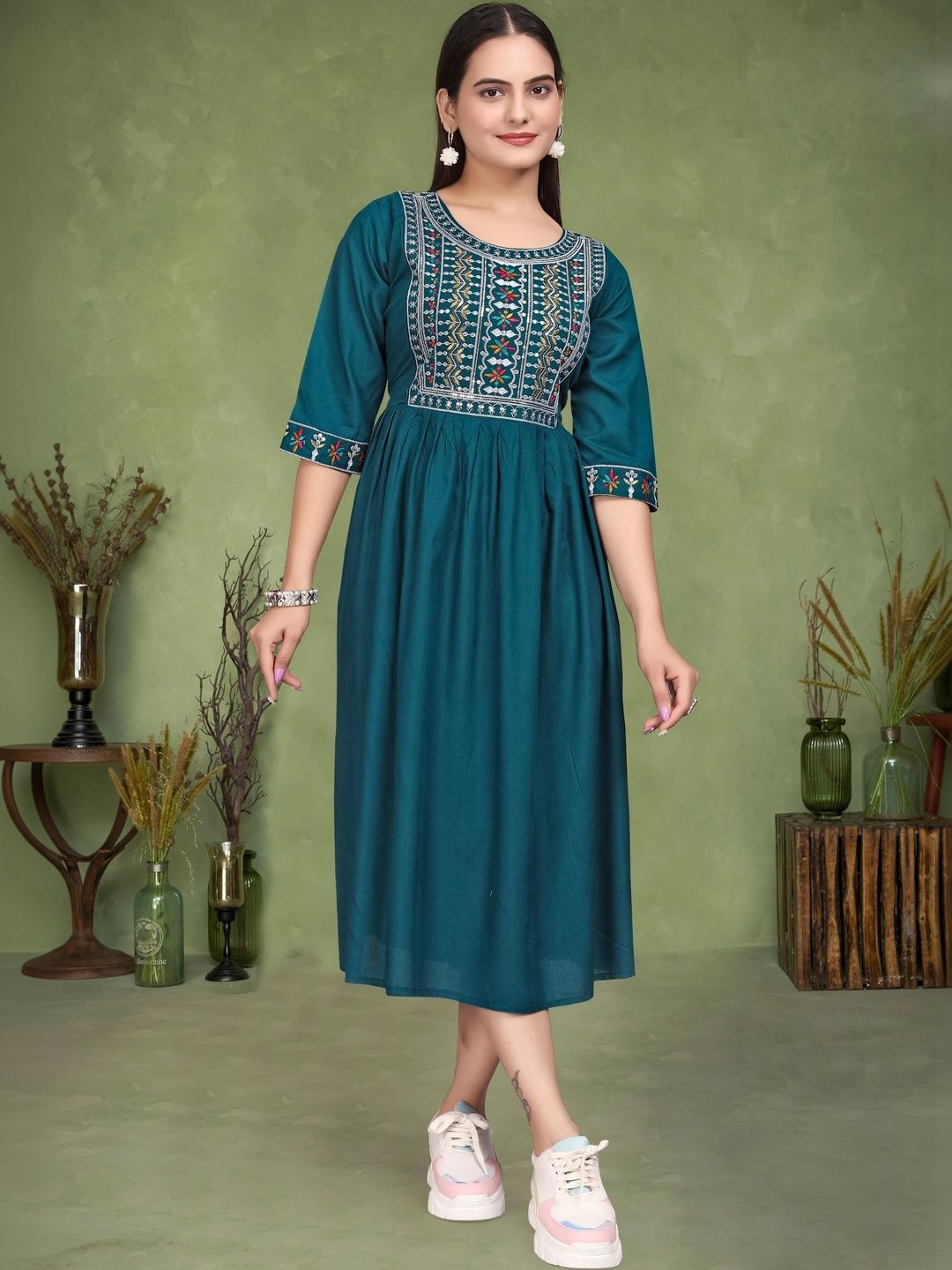 Kalavritta Ethnic Motifs Embroidered A-Line Midi Dress
