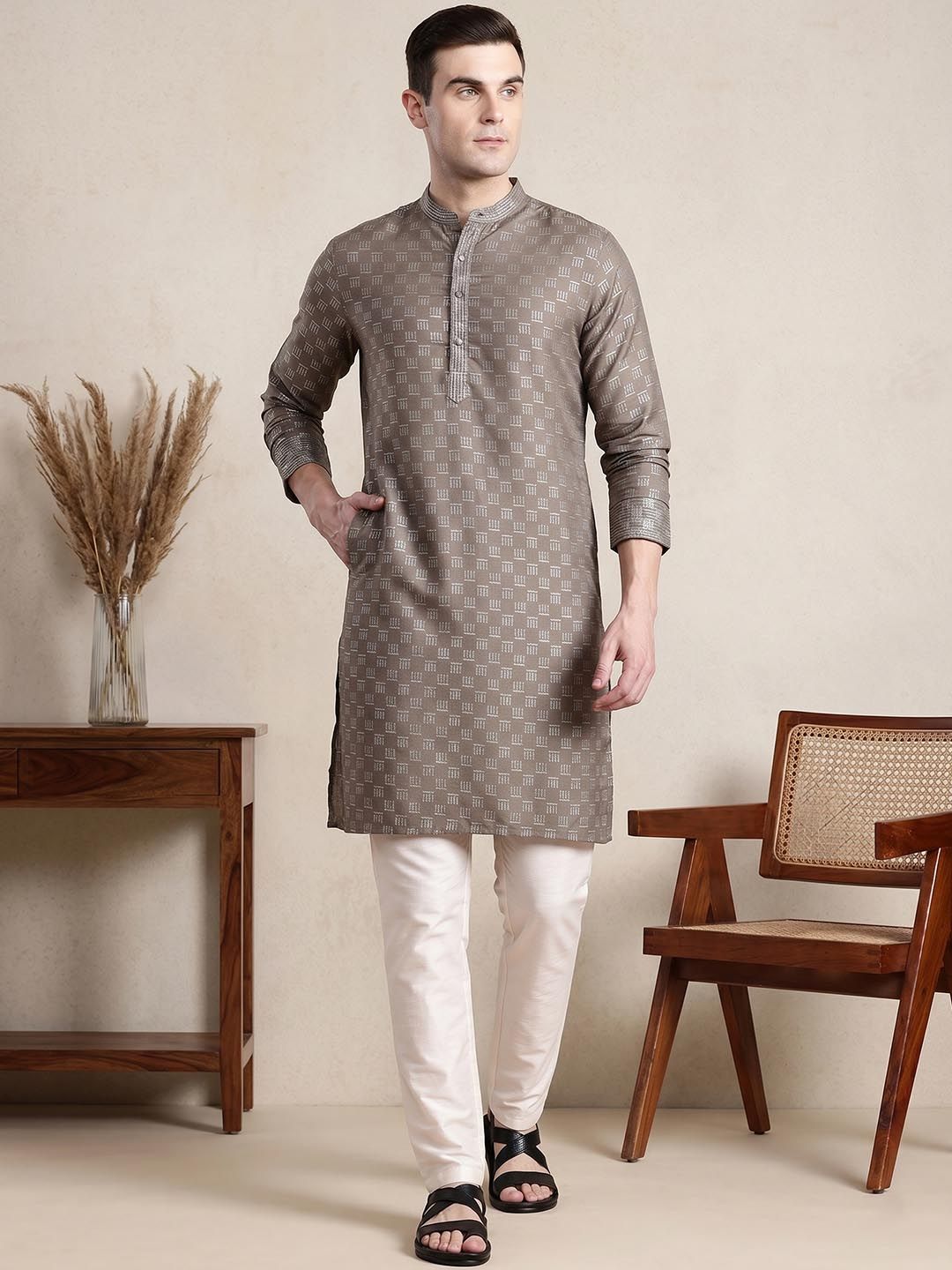 Anouk Printed Thread Work Straight Kurta