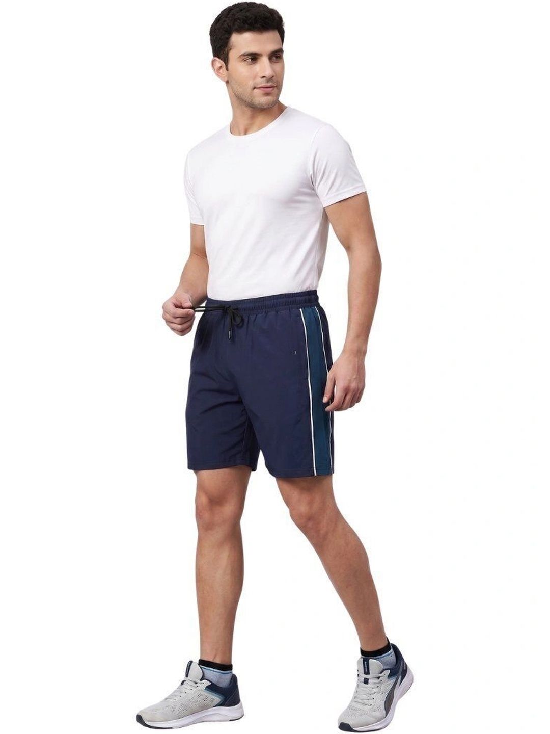 JUMP USA Men Colourblocked Training or Gym Sports Shorts with Technology