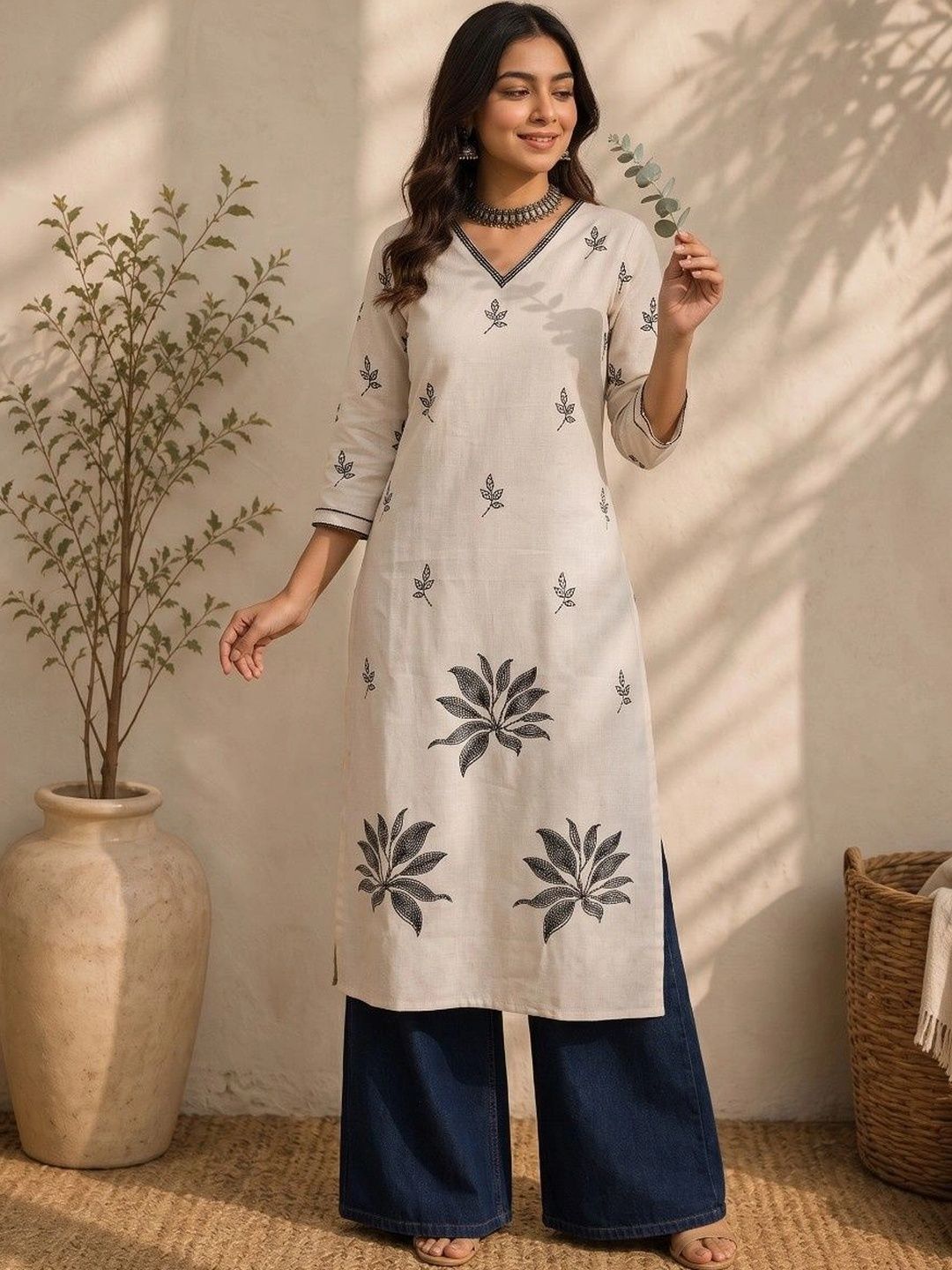 HOUSE OF AXI Botanical Printed V-Neck Pure Cotton Kurti