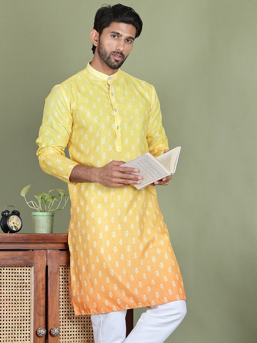 Anouk Floral Printed Sequinned Straight Floral Kurta