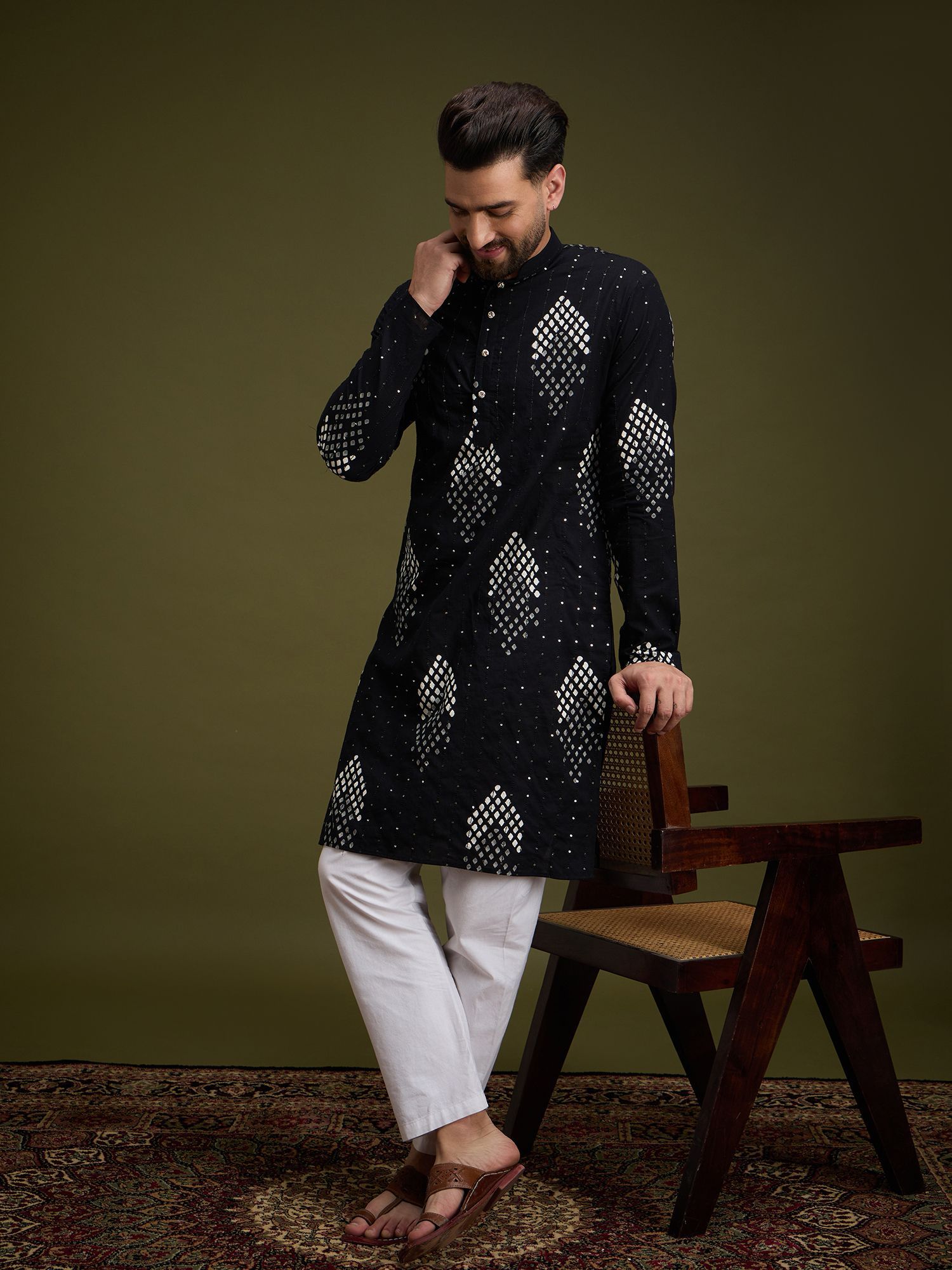 Anouk Black Geometric Embroidered Sequinned Mandarin Collar  Cotton Straight Kurta