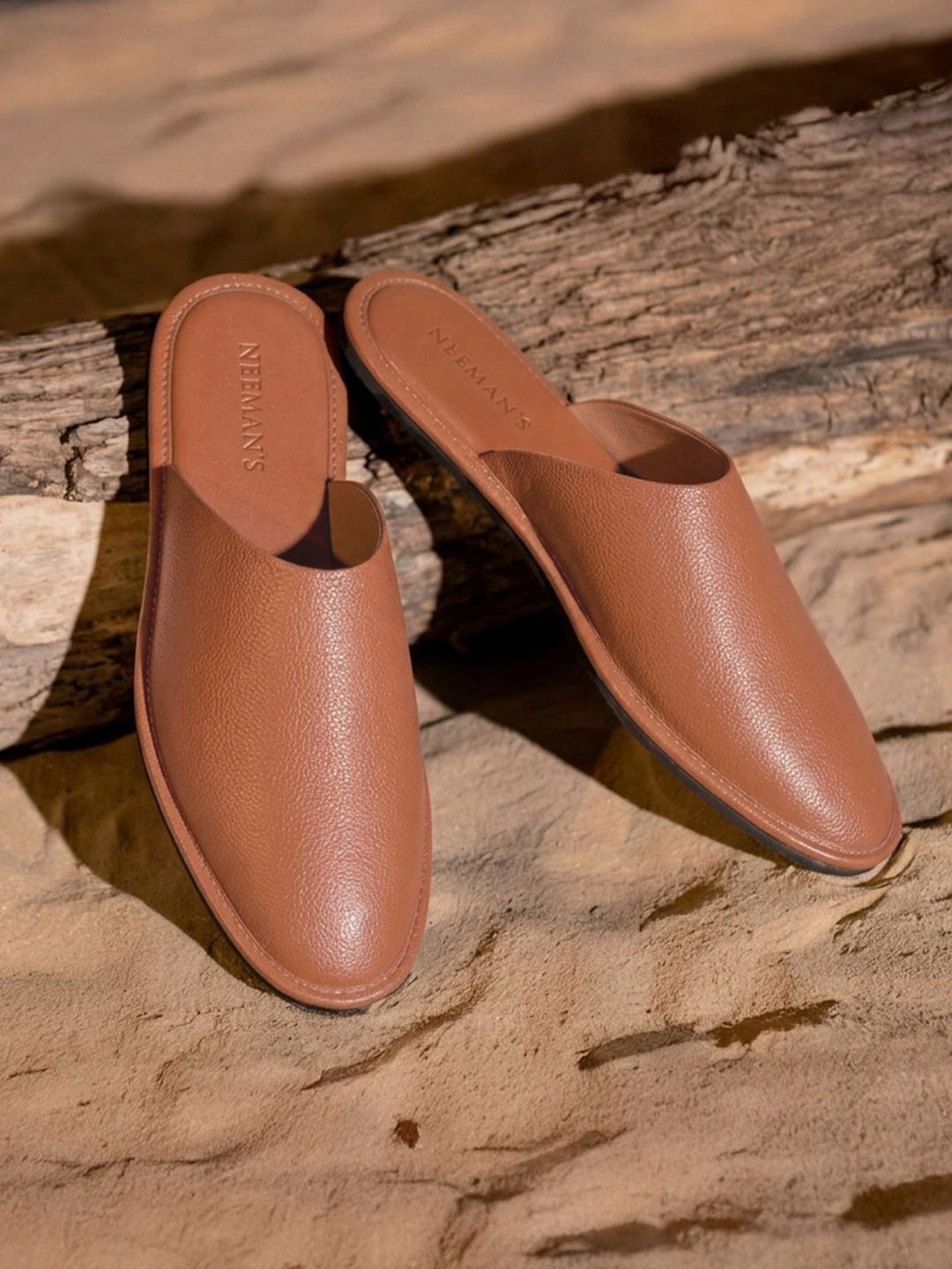 NEEMANS Men Textured Leather Mules