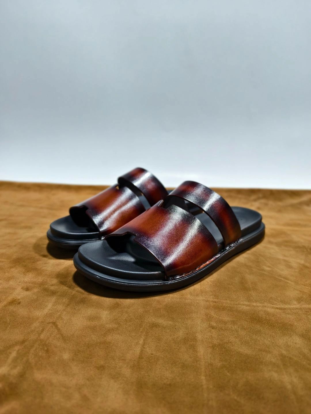 CRAFTAHOLIC Men Sliders