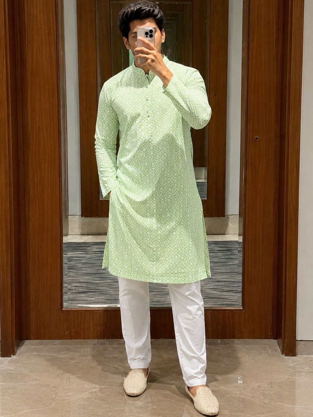 Anouk Men Geometric Embroidery Knee Length Straight Kurta