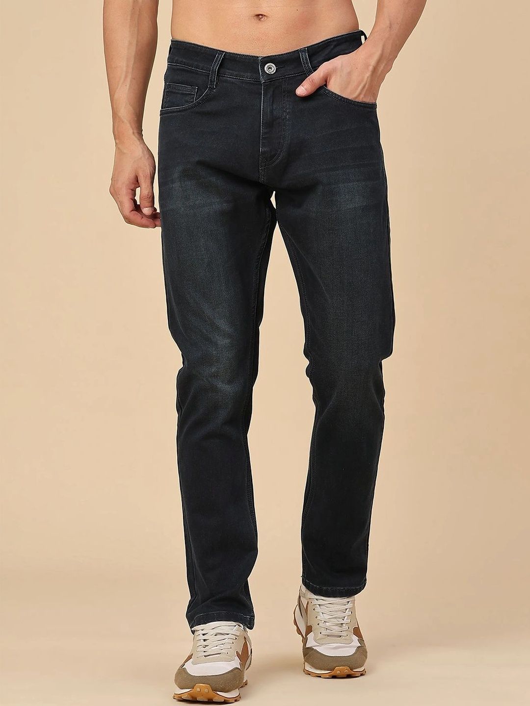 V-Mart Men Regular Fit Mid-Rise Low Distress Stretchable Jeans