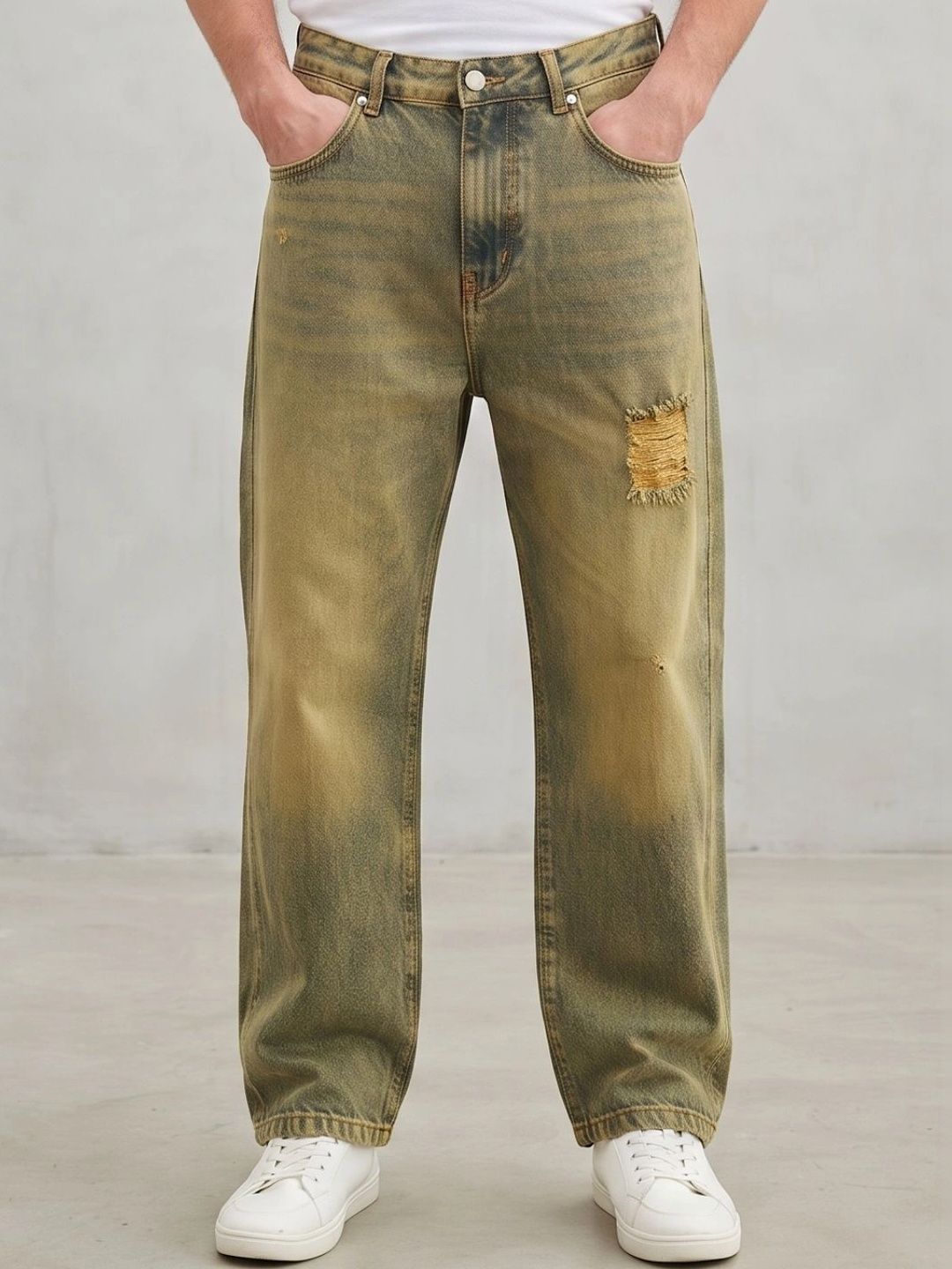 MODOMAN Men Mid-Rise Highly Distressed Light Fade Jeans