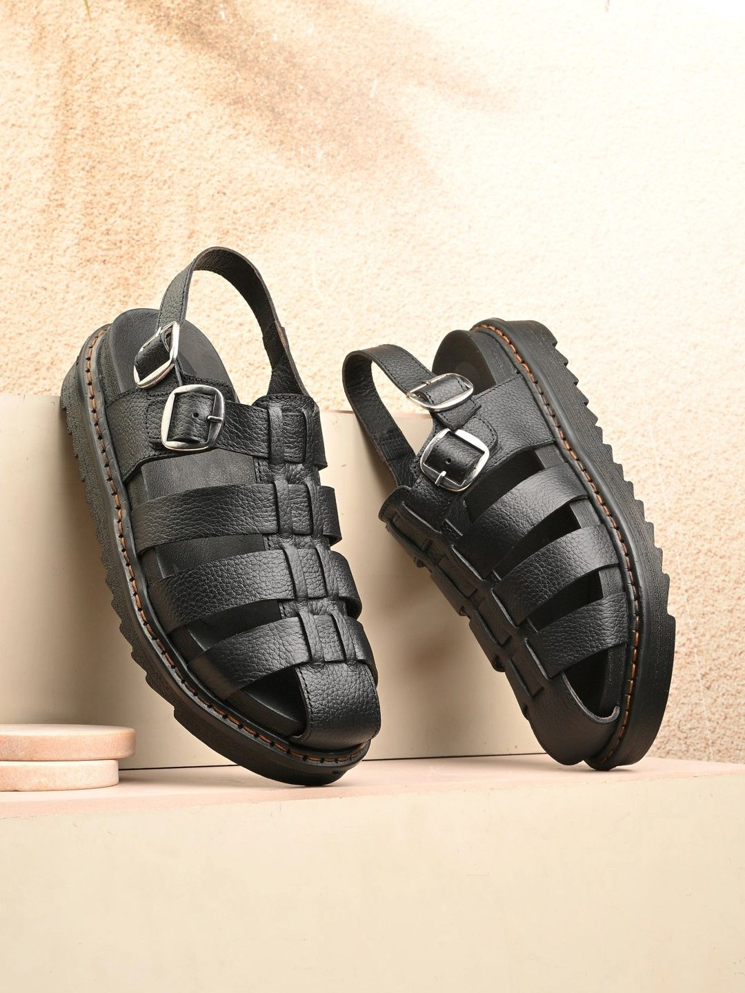 House of Pataudi Men Leather Fisherman Sandals